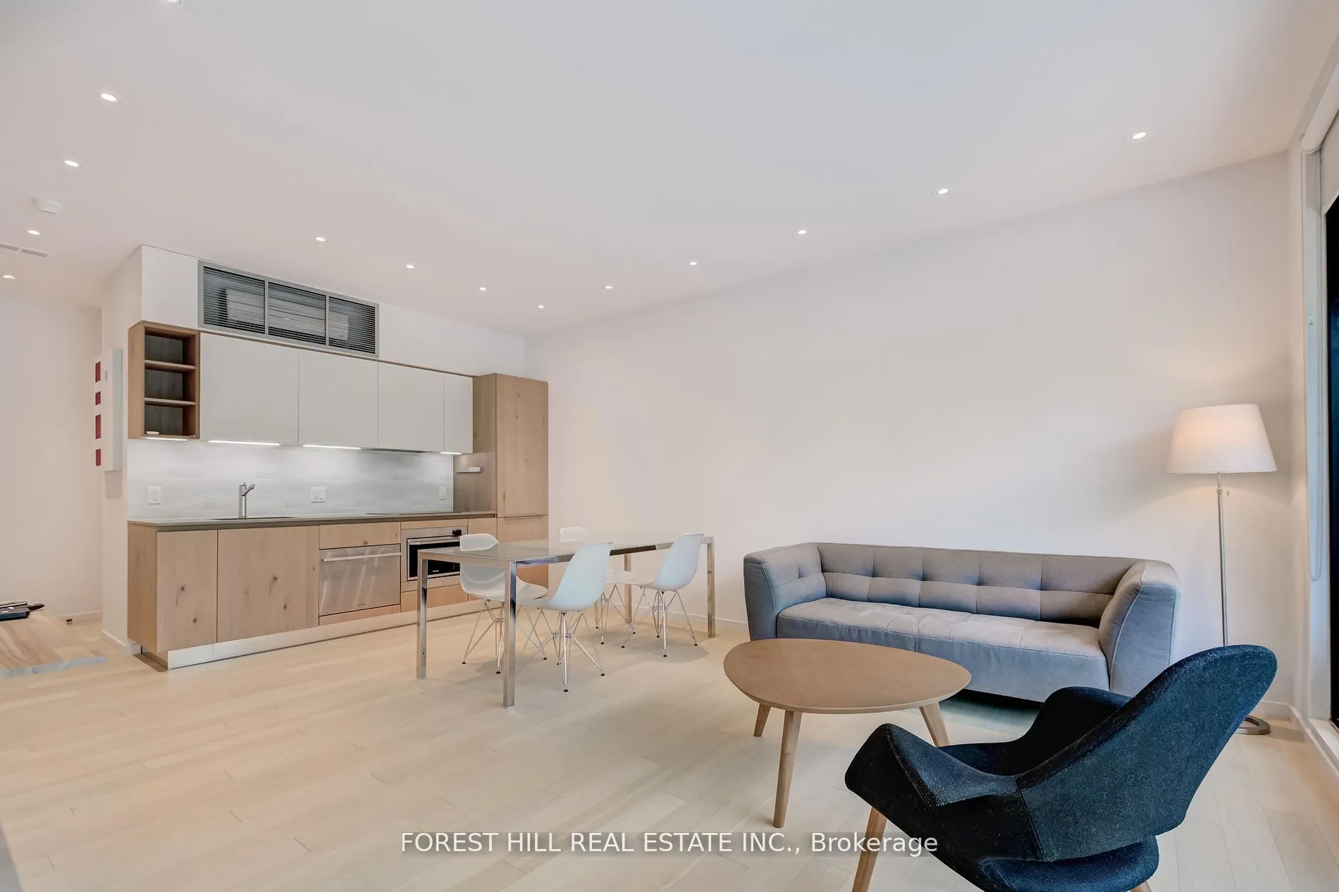 117 Robert Street, #4