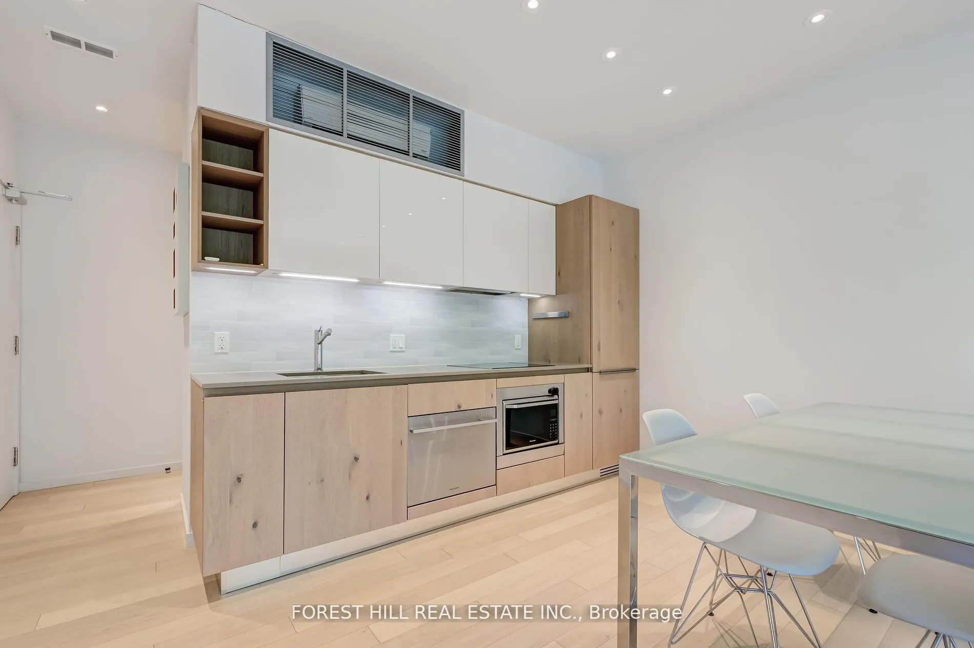 117 Robert Street, #4