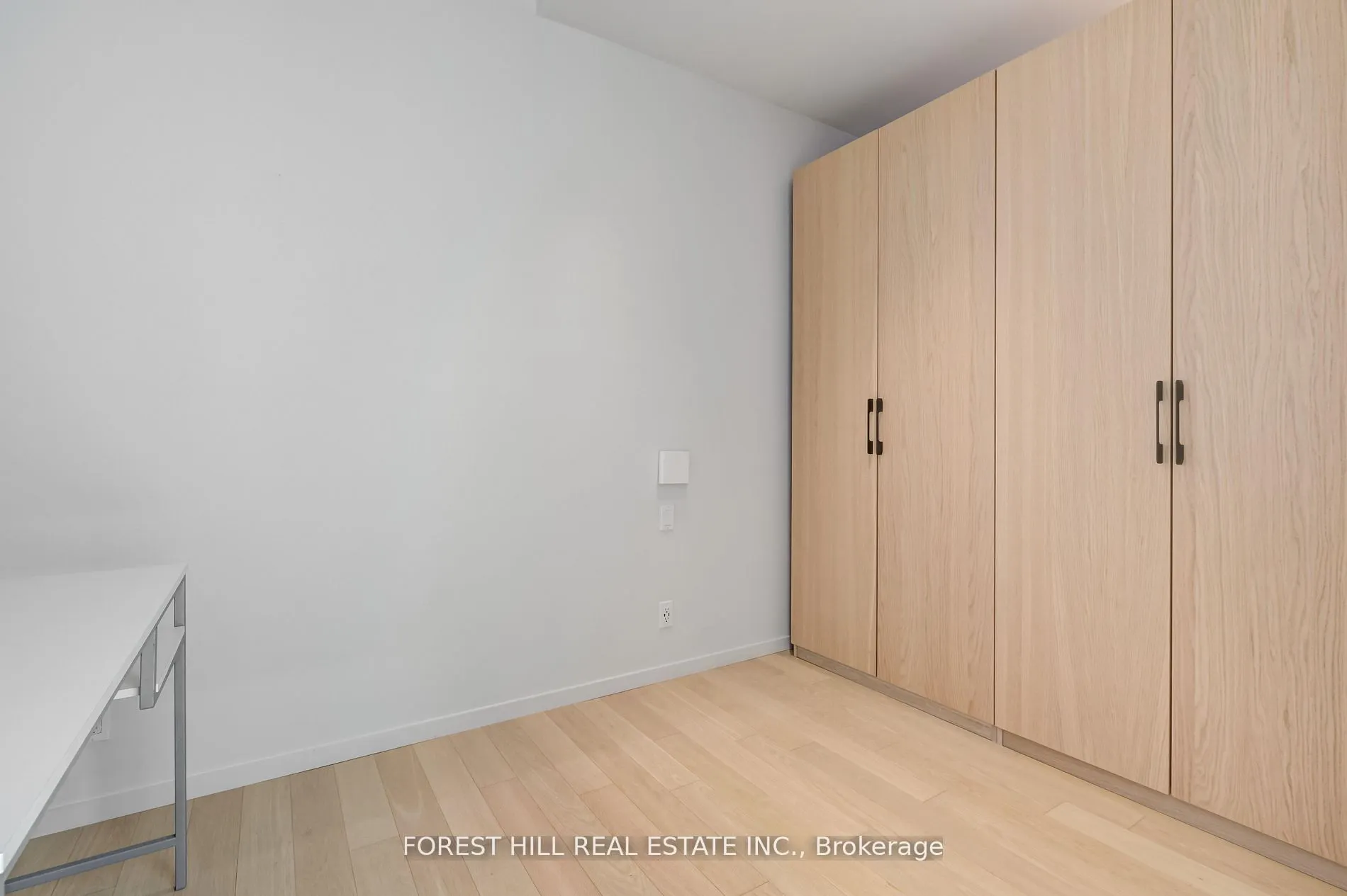 117 Robert Street, #4
