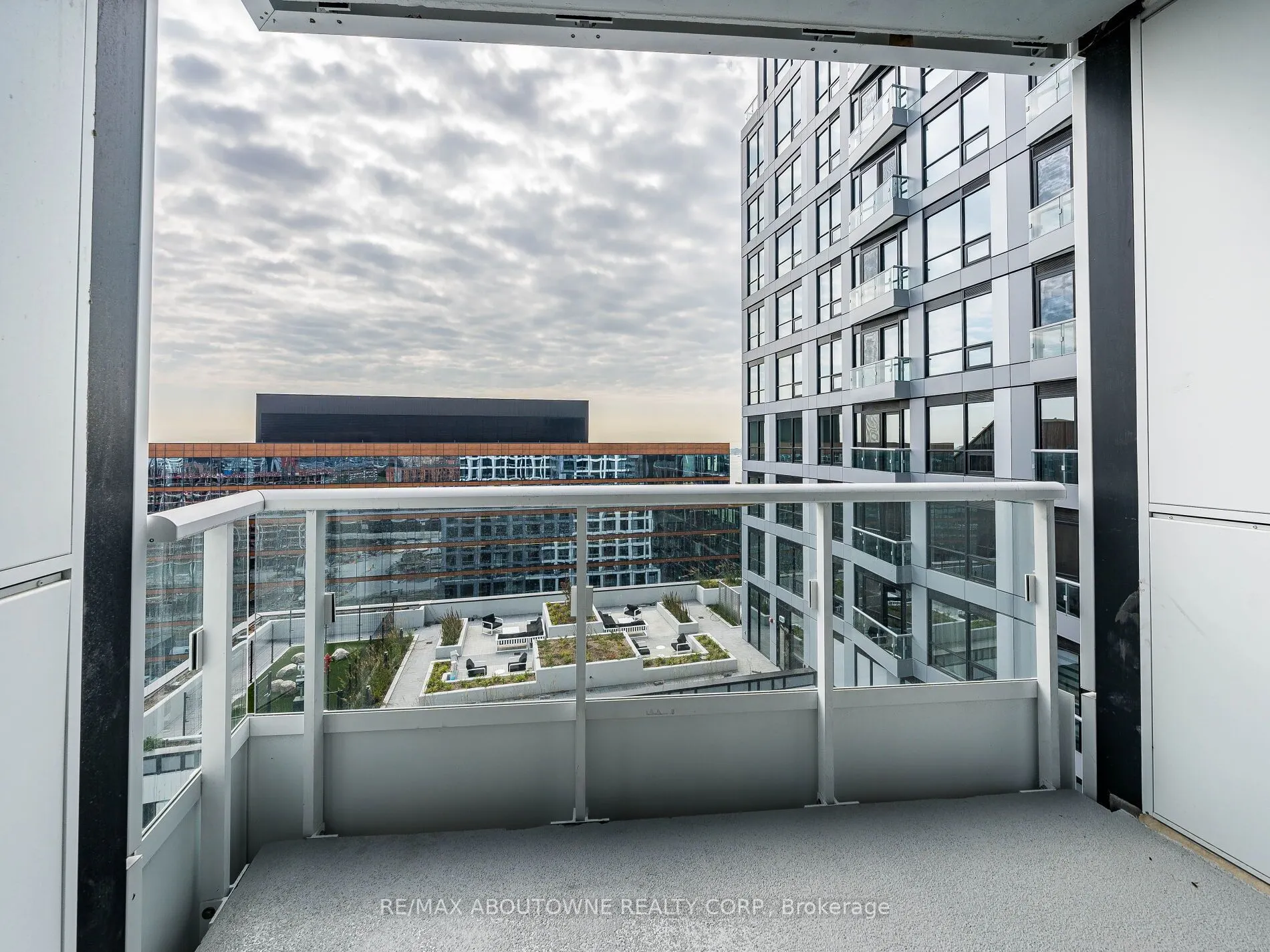 15 Richardson Street, #1507