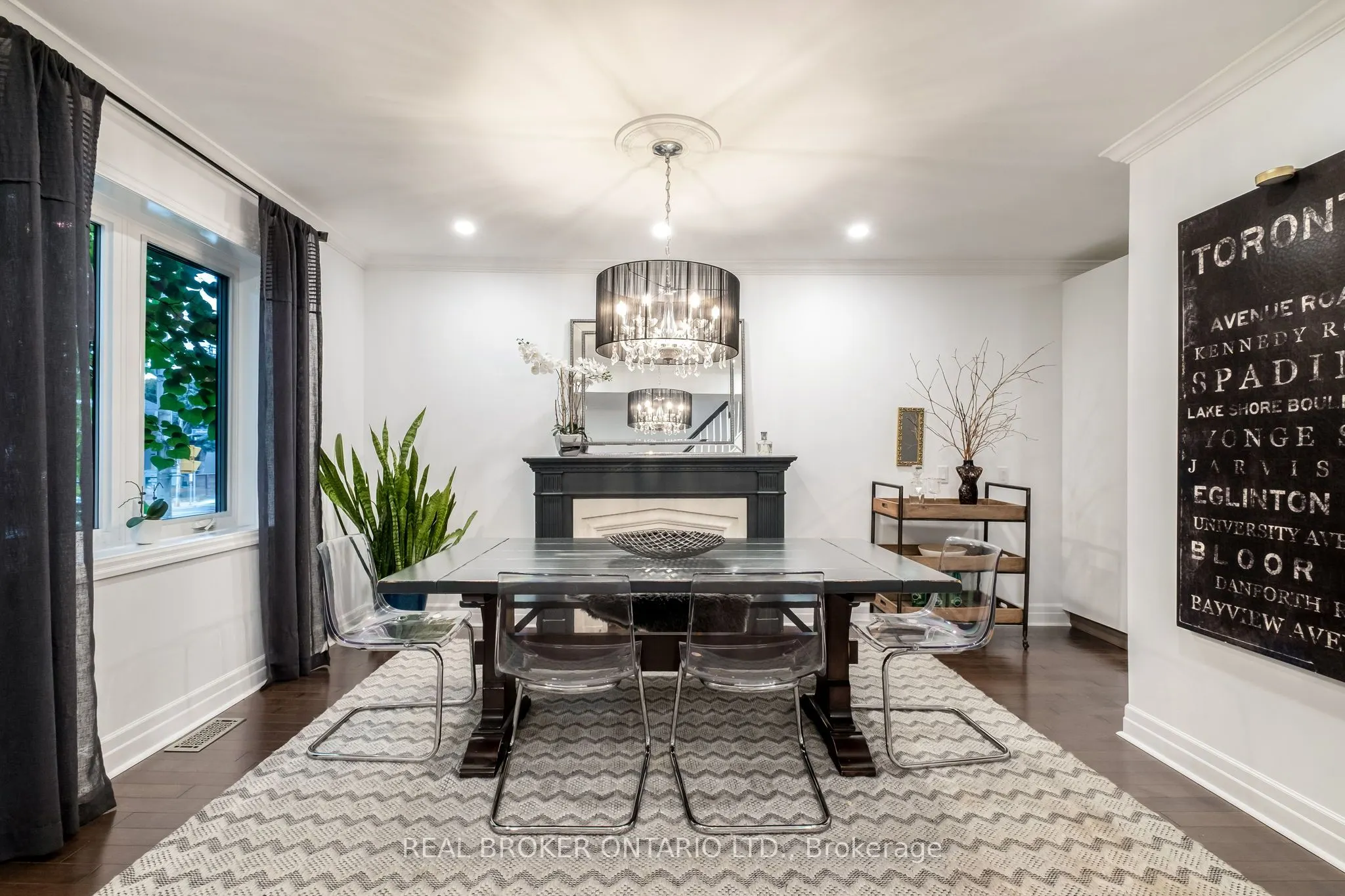 91 Lawrence Avenue