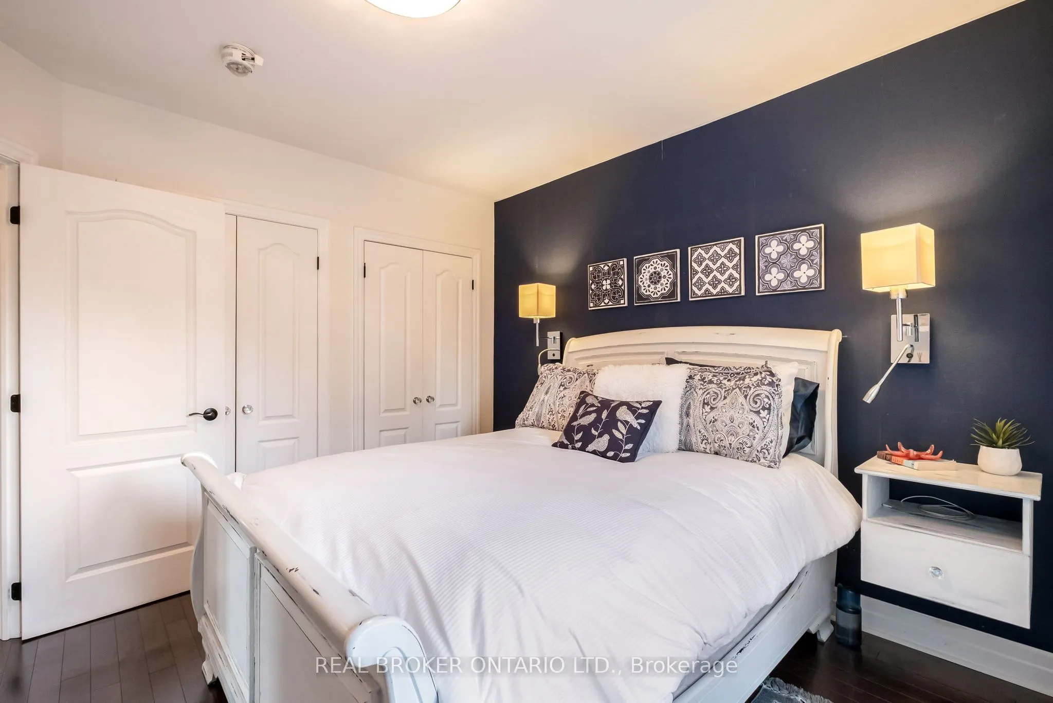 91 Lawrence Avenue