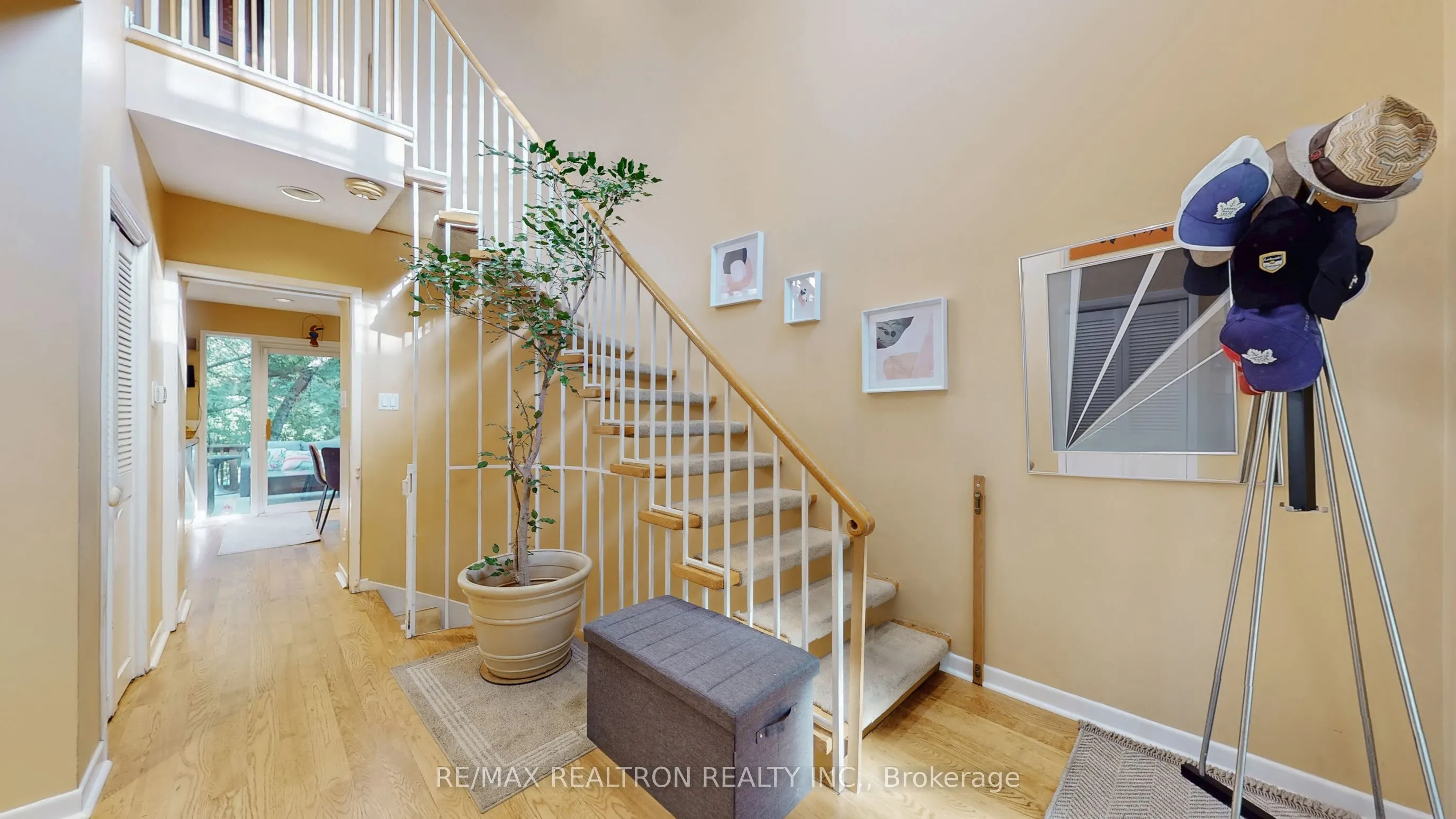 1 Vyner Road