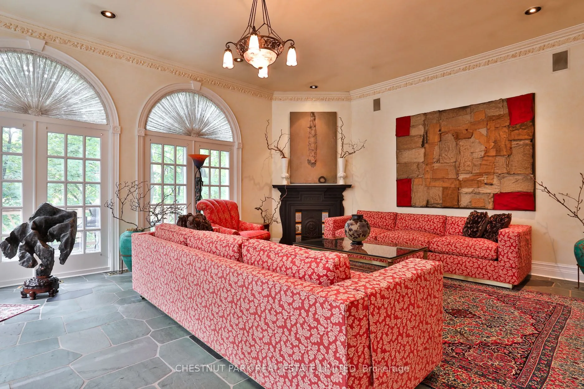 5 Castle Frank Crescent