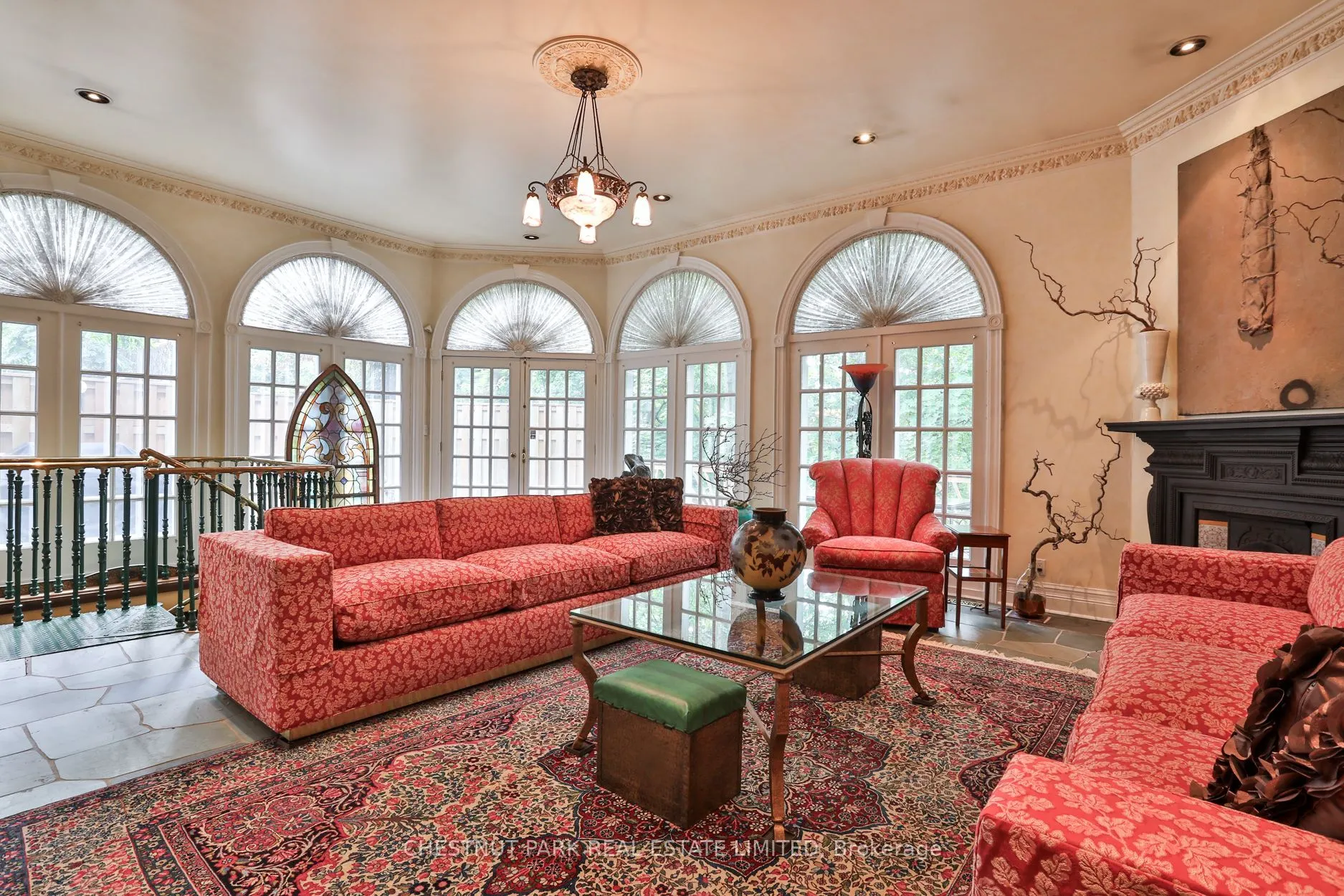 5 Castle Frank Crescent