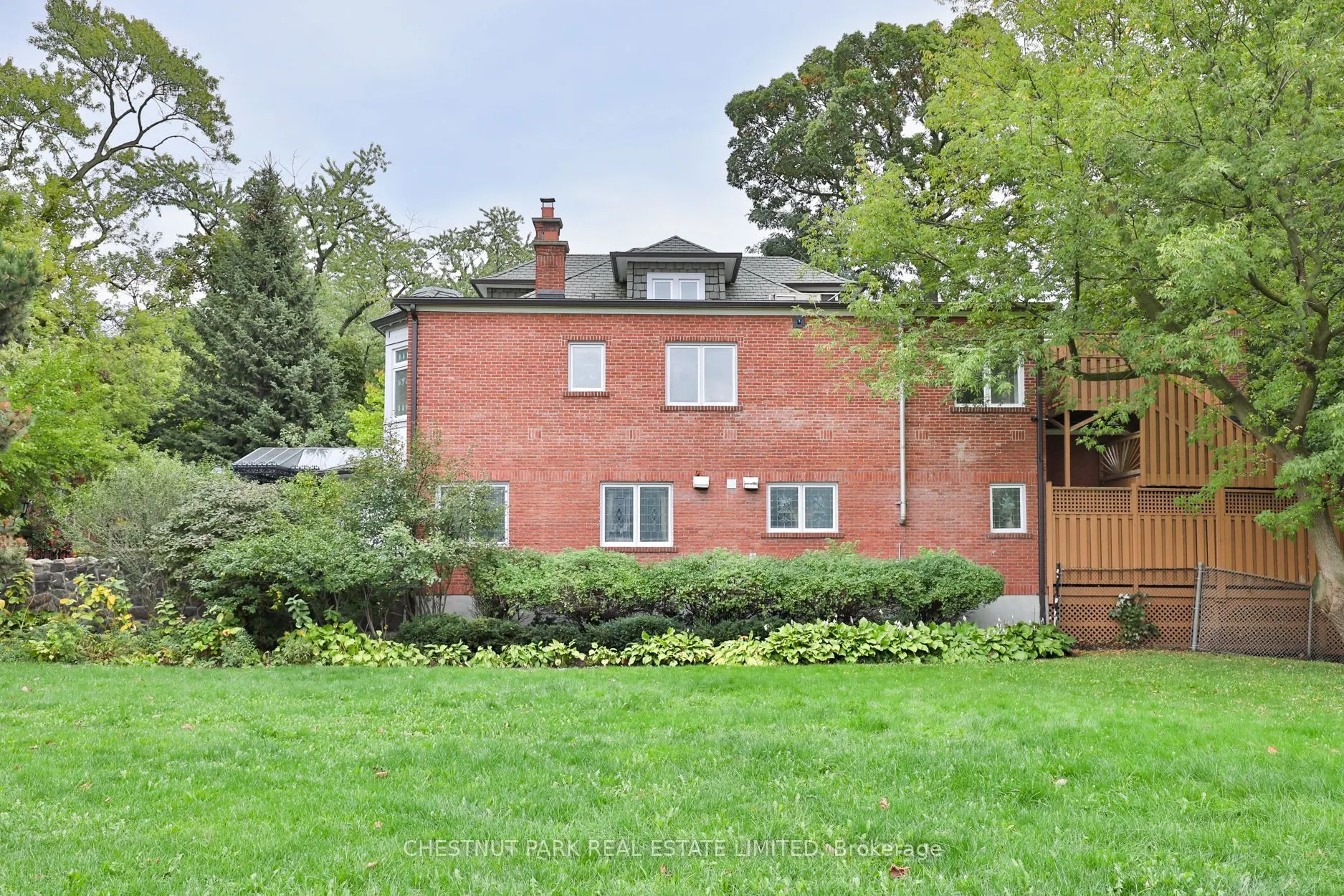 5 Castle Frank Crescent