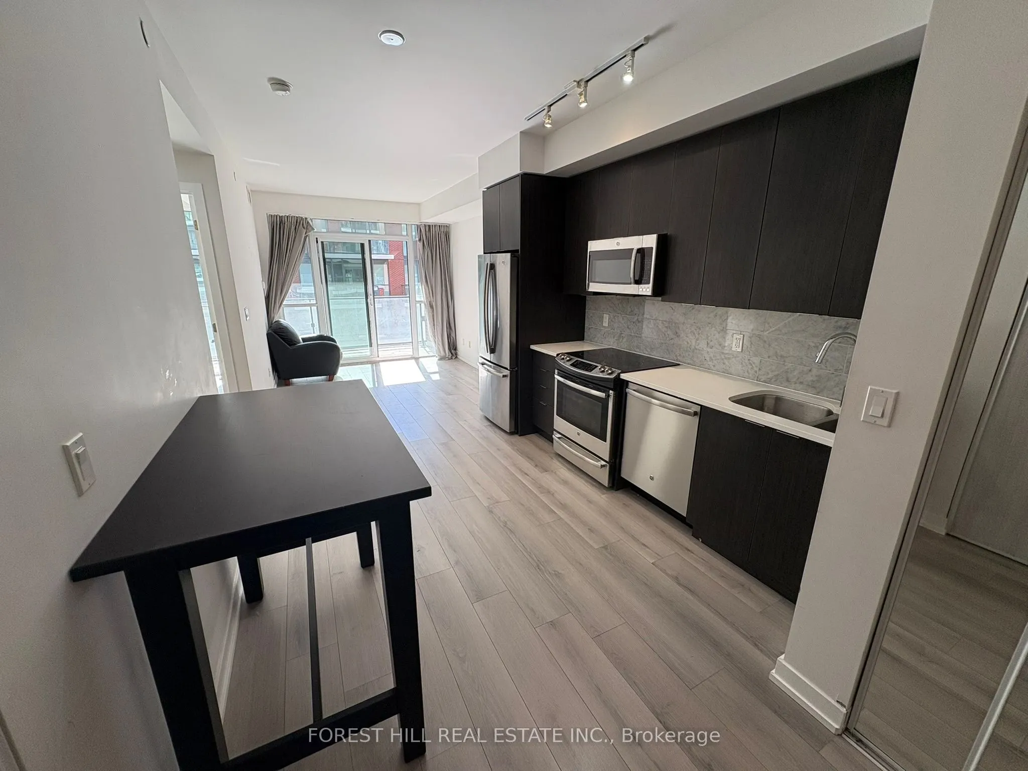 50 Bruyeres Mews, #520