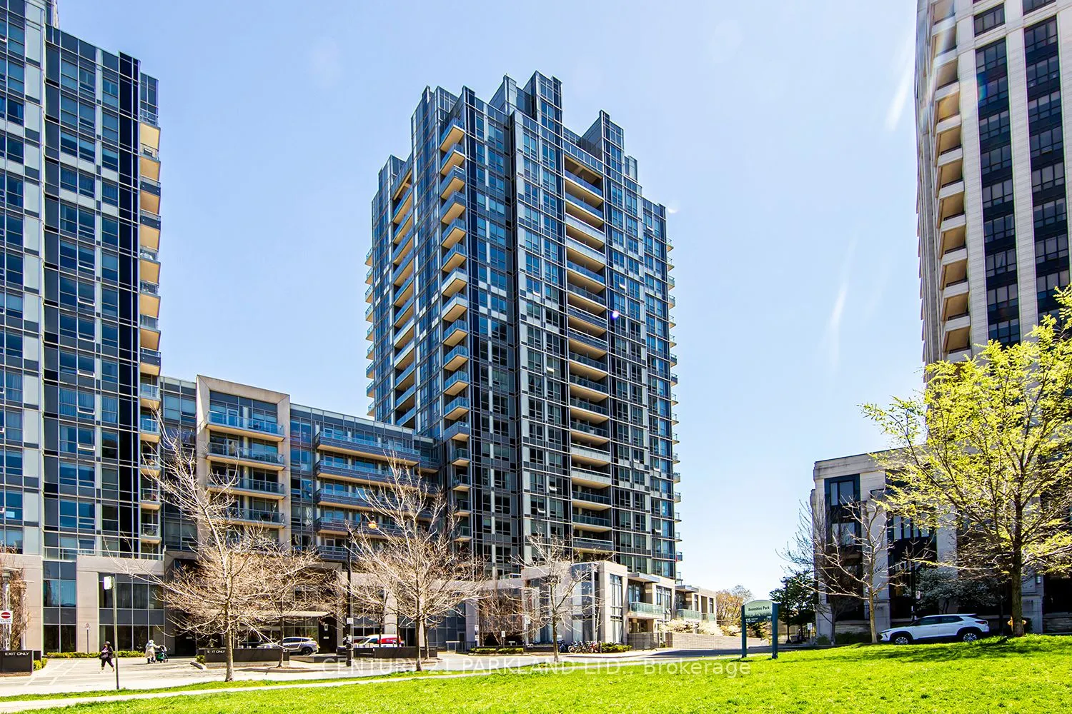 120 Harrison Garden Boulevard, #307