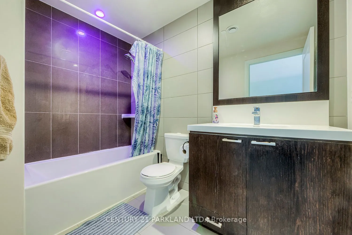 120 Harrison Garden Boulevard, #307