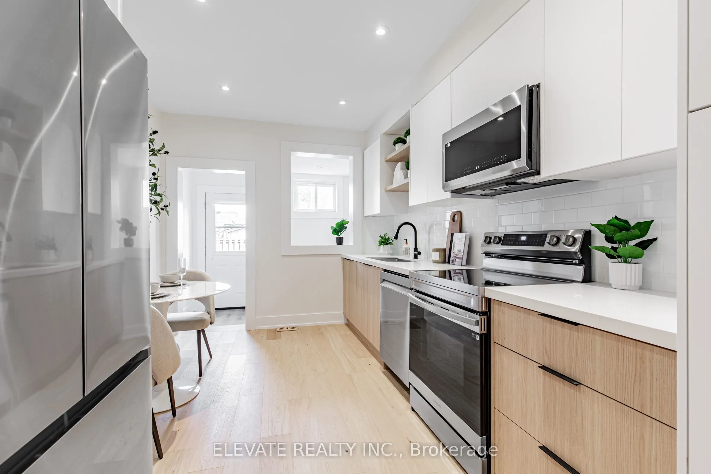 155 St Clarens Avenue, #1