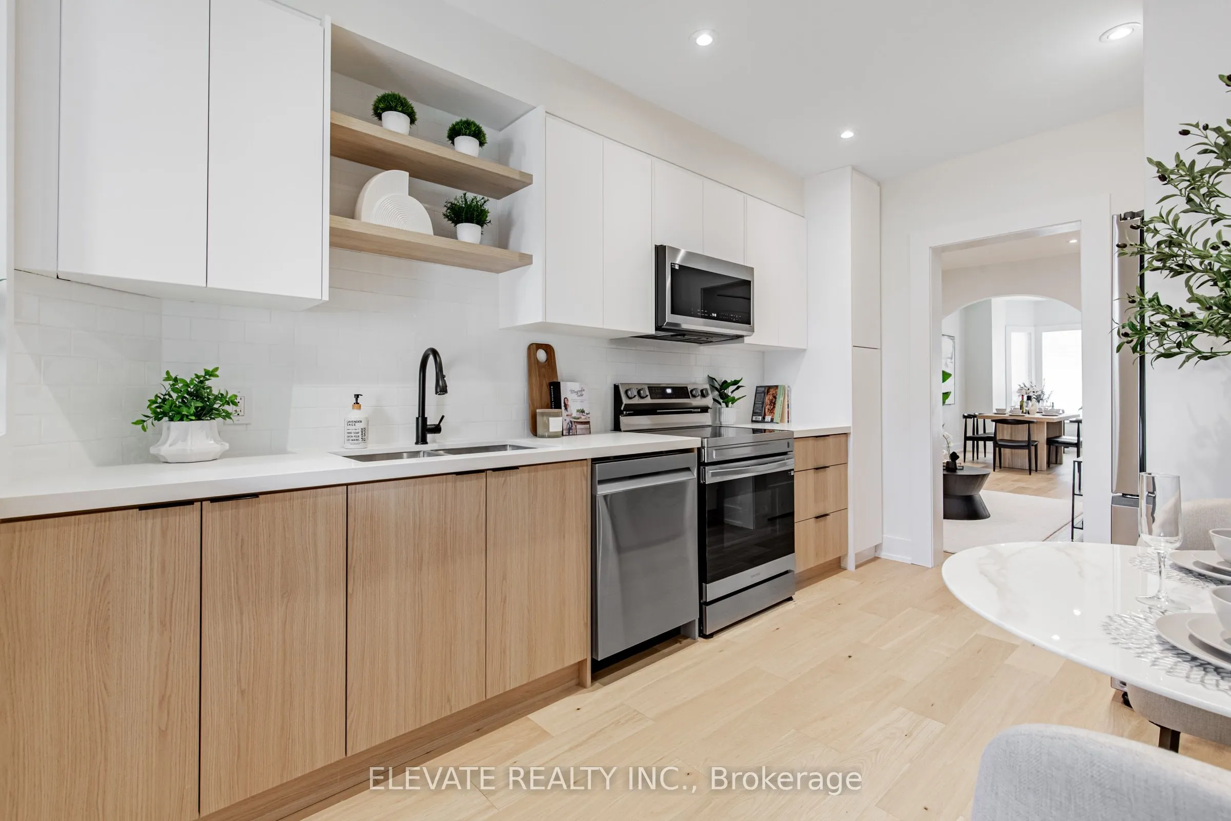 155 St Clarens Avenue, #1