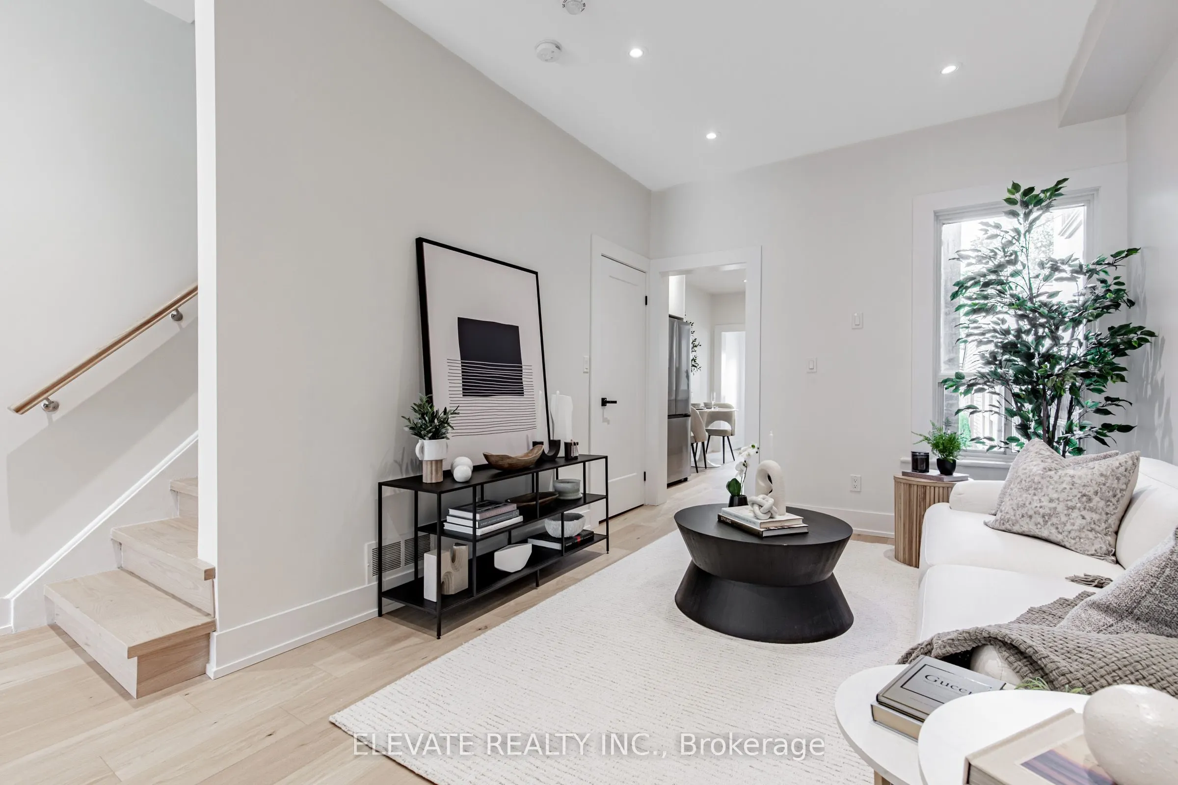 155 St Clarens Avenue, #1