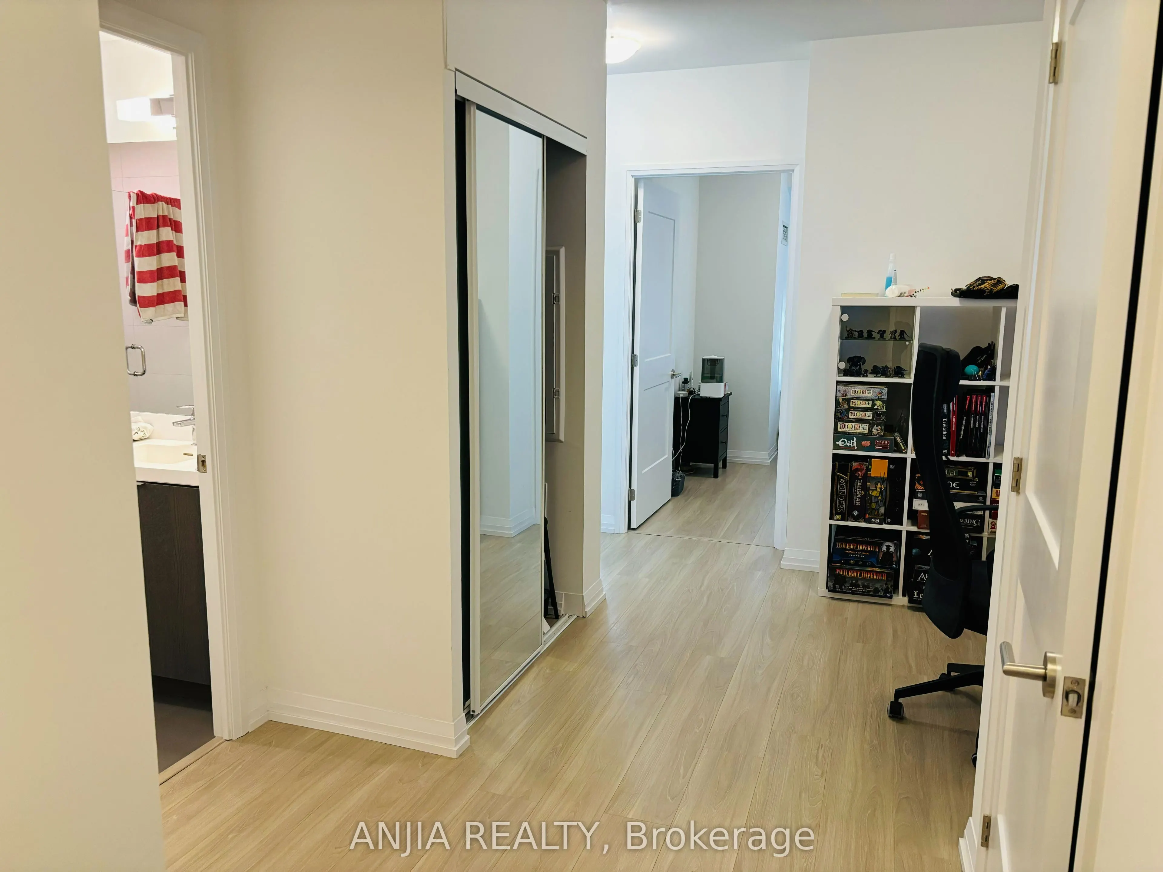 50 Dunfield Avenue, #615