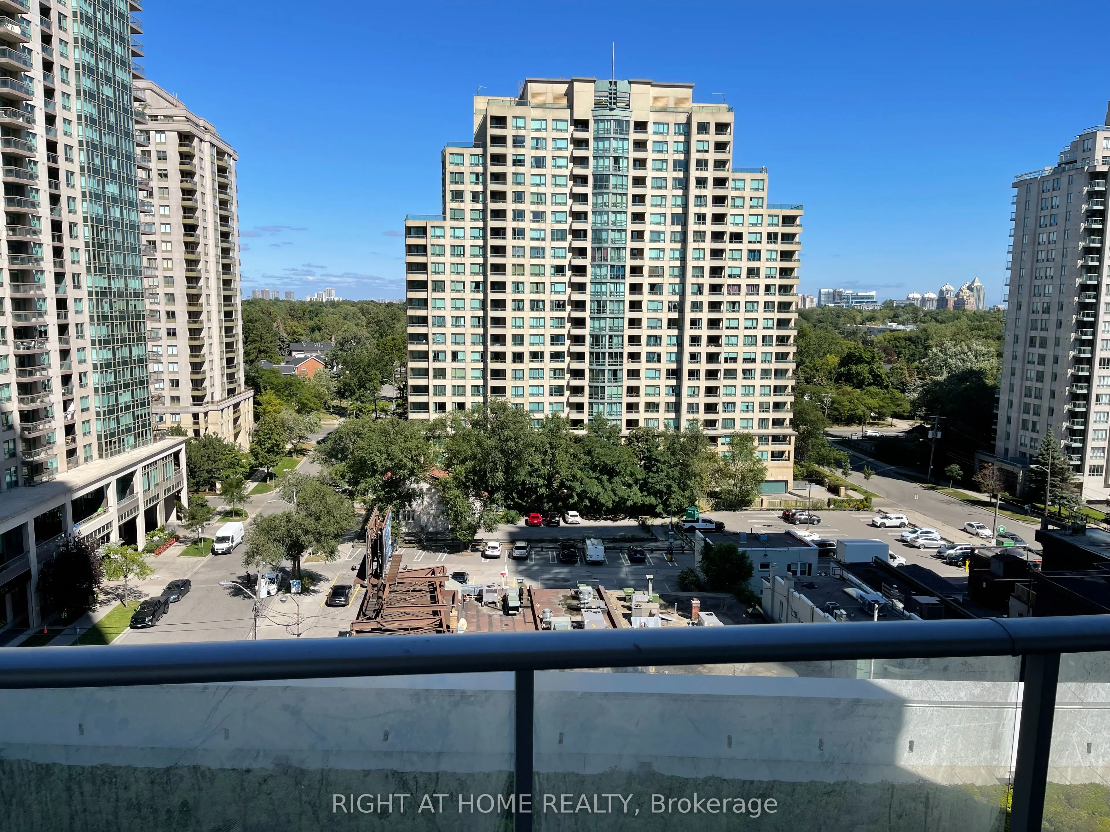 5180 yonge Street, #606