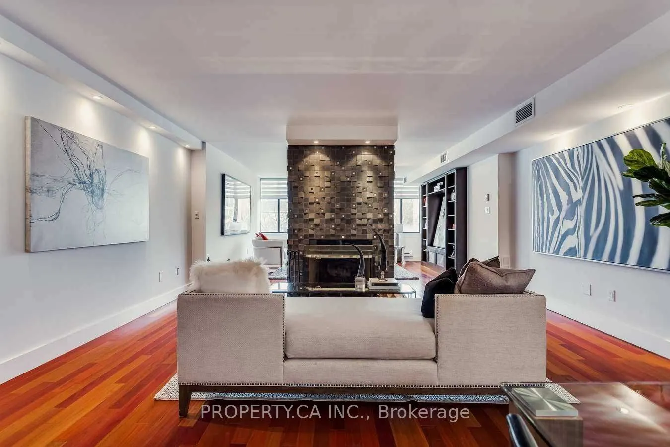 349 St Clair Avenue W, #403