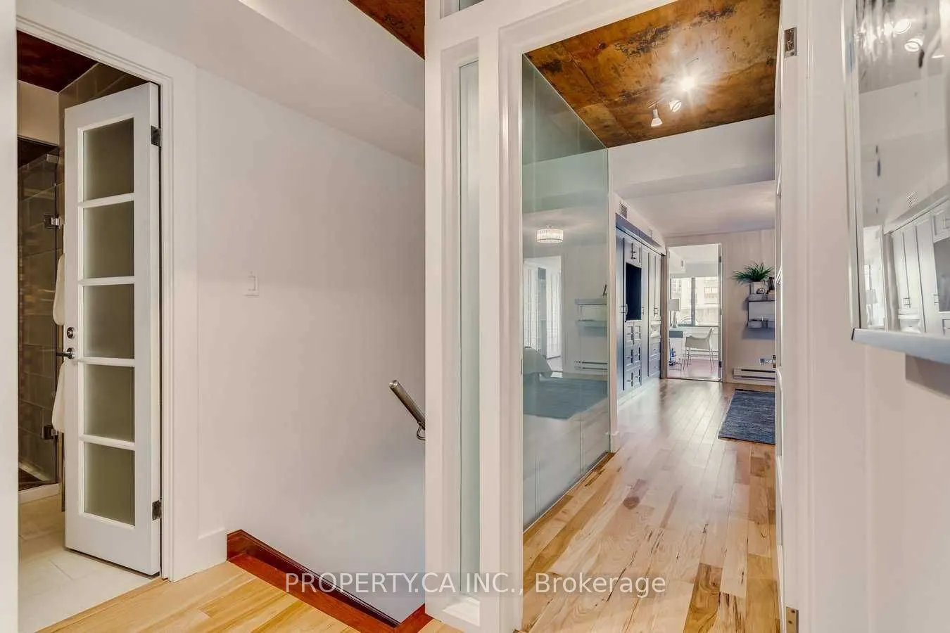 349 St Clair Avenue W, #403