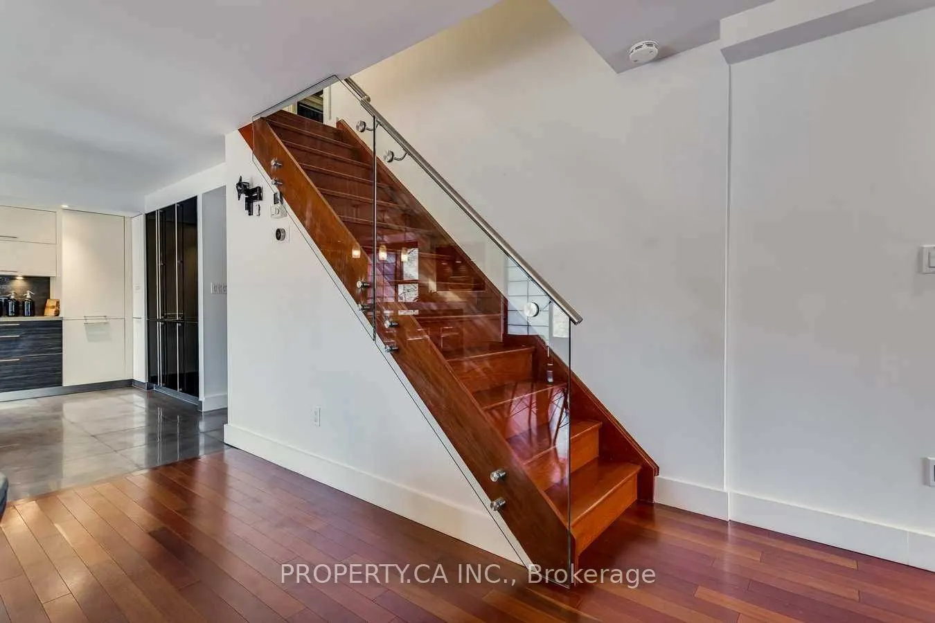 349 St Clair Avenue W, #403