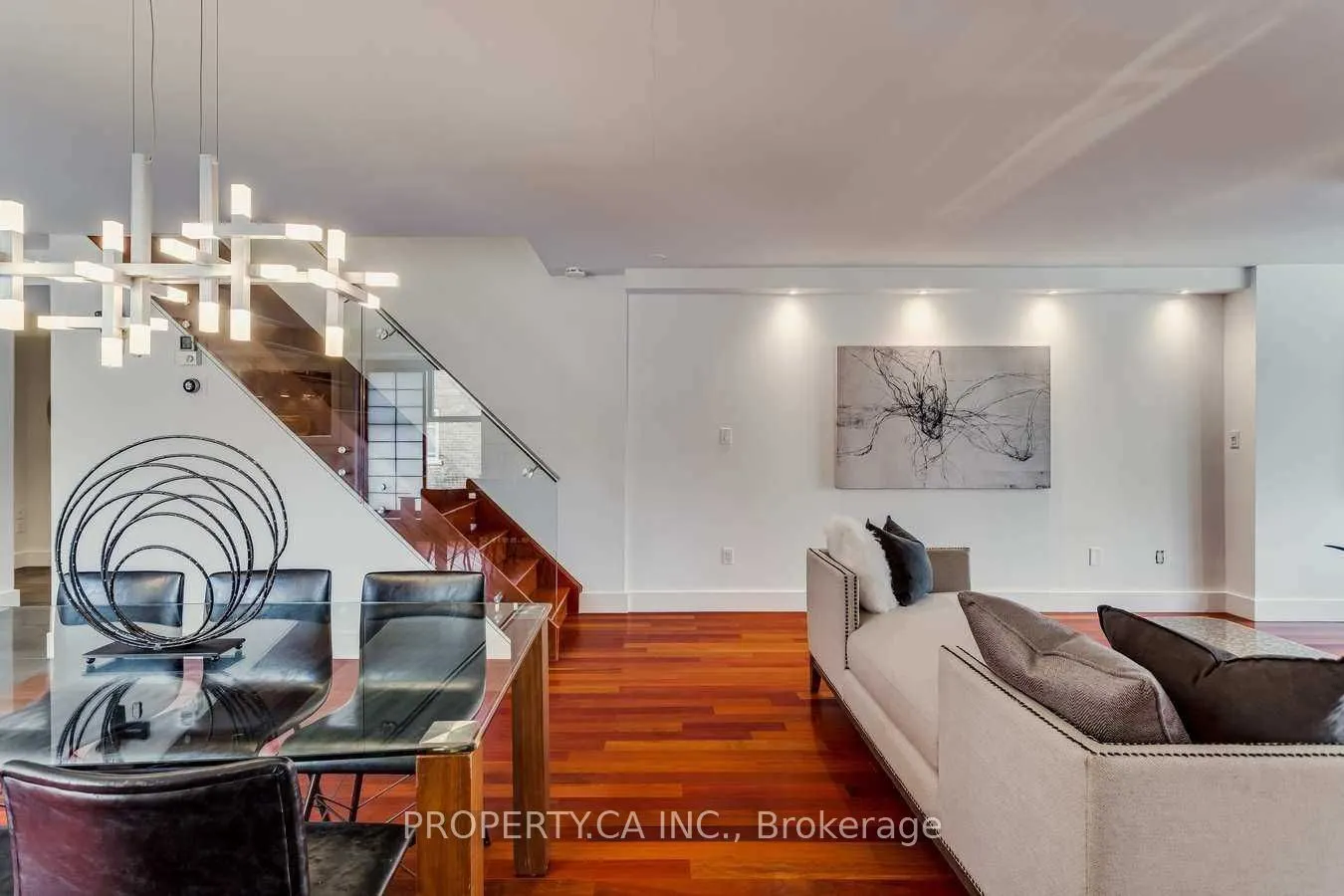 349 St Clair Avenue W, #403