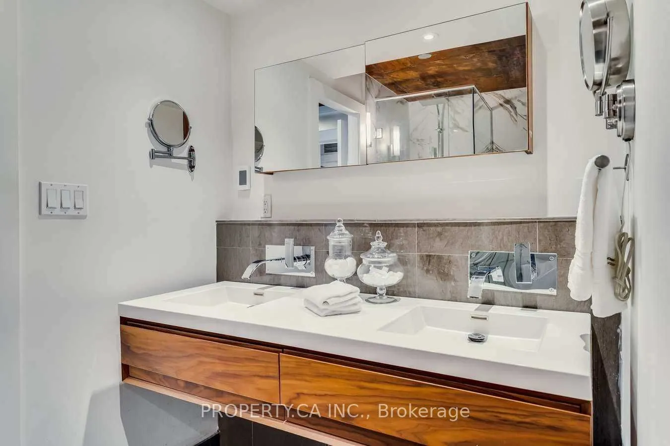 349 St Clair Avenue W, #403