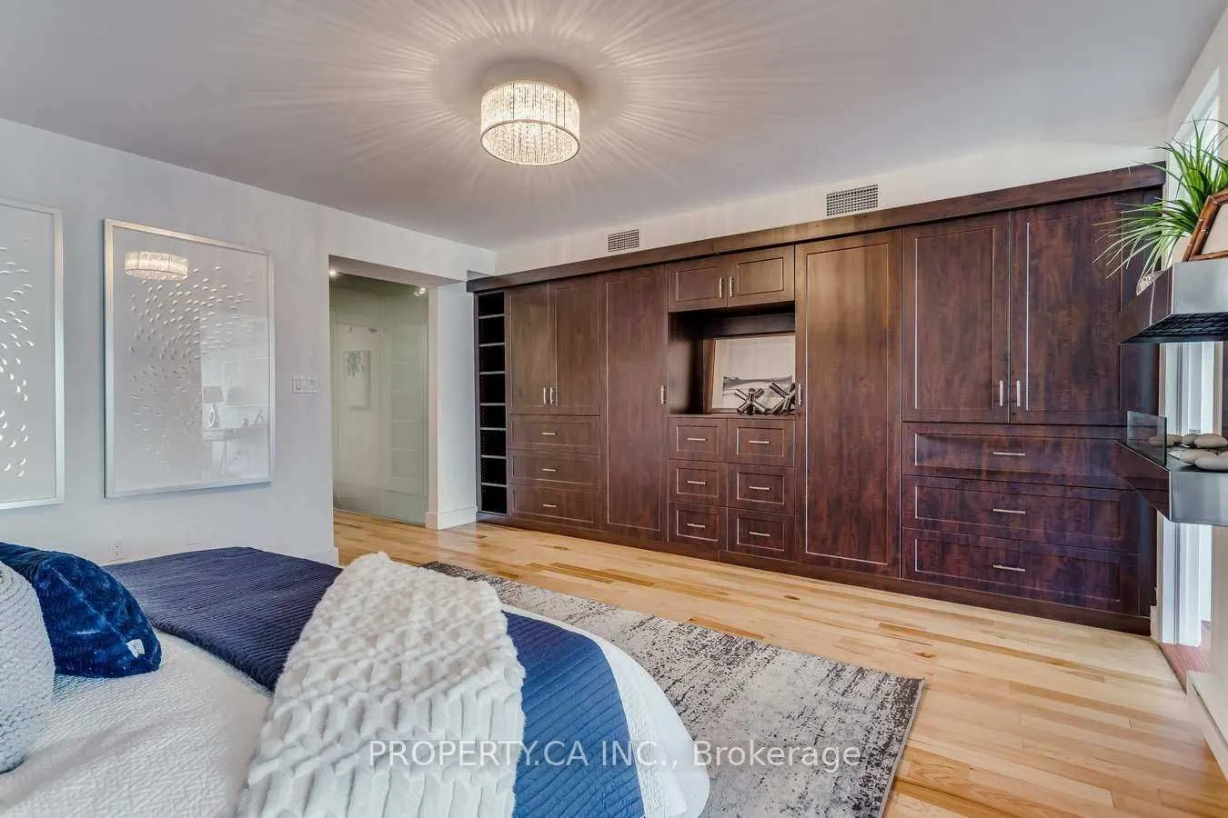 349 St Clair Avenue W, #403