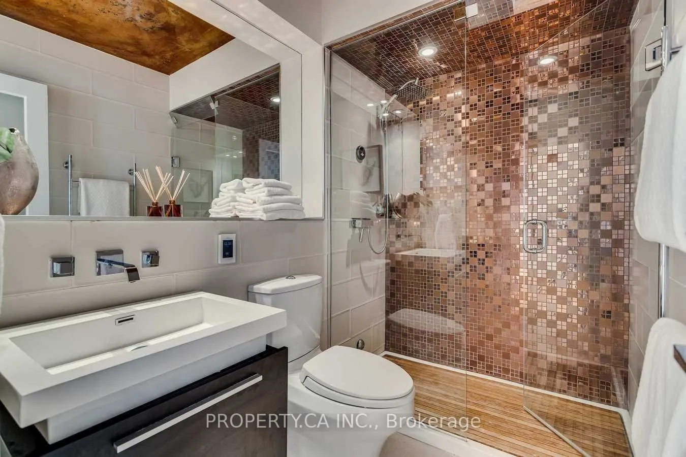 349 St Clair Avenue W, #403