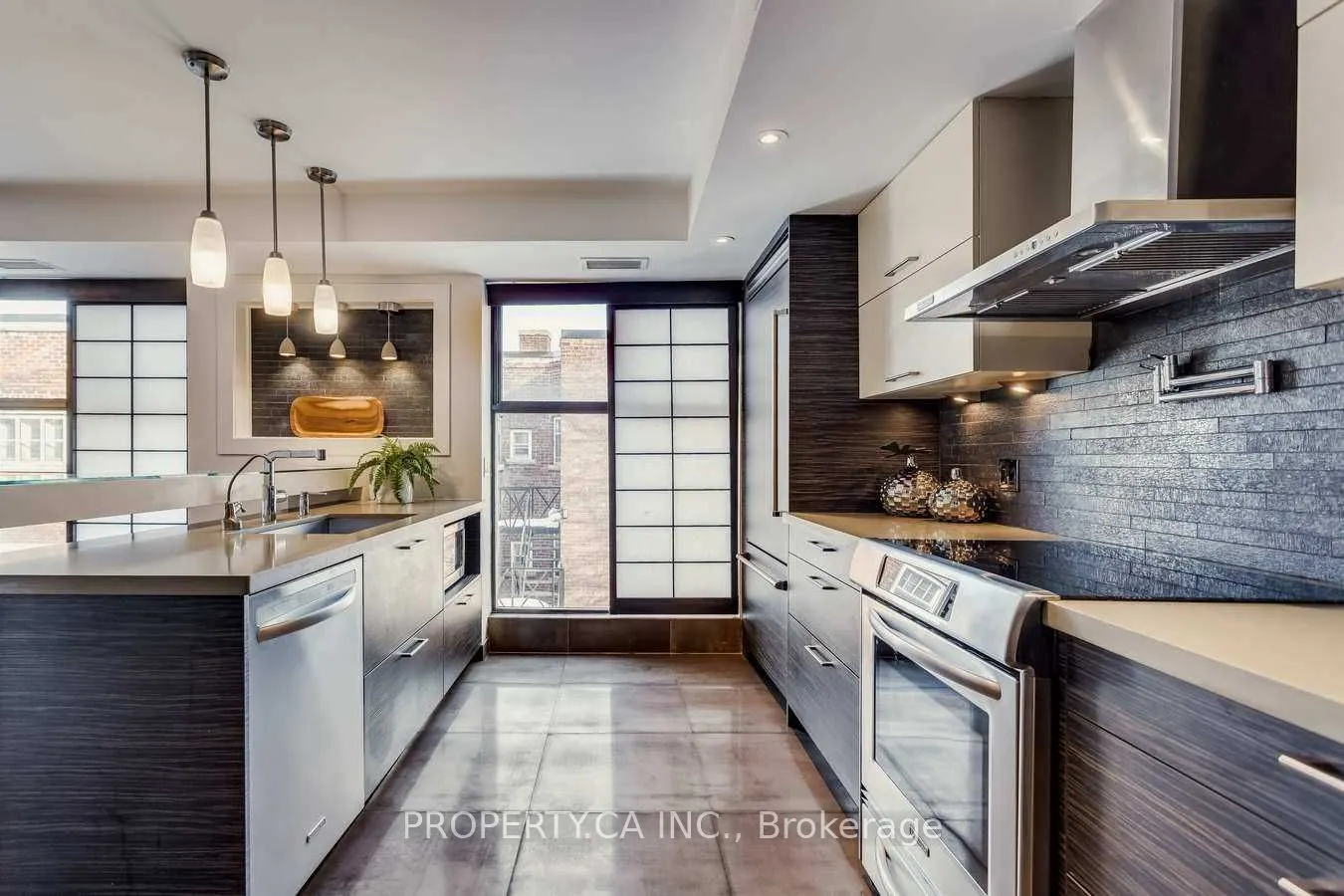 349 St Clair Avenue W, #403
