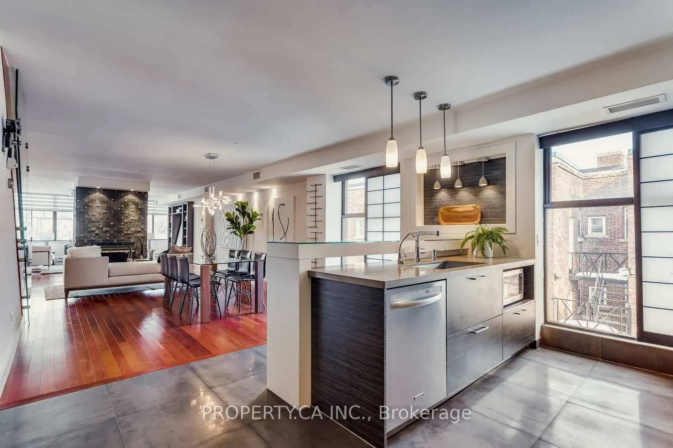349 St Clair Avenue W, #403
