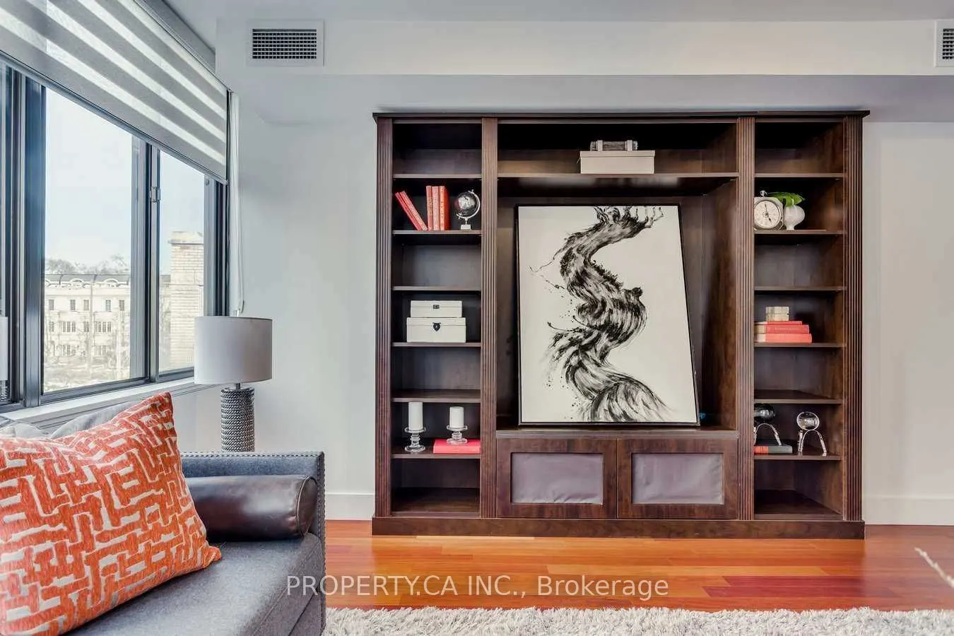 349 St Clair Avenue W, #403