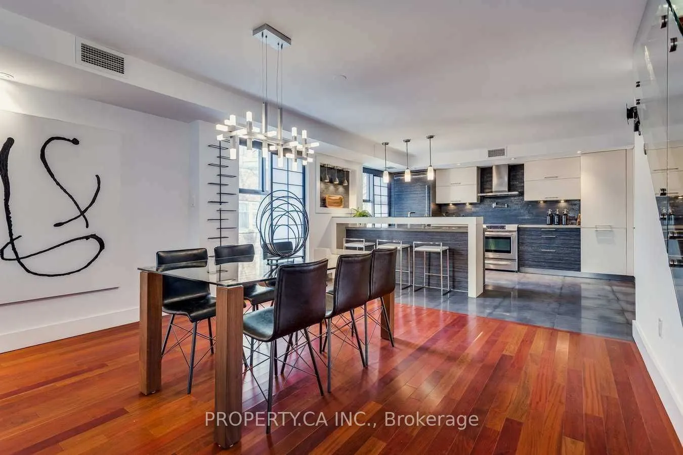 349 St Clair Avenue W, #403