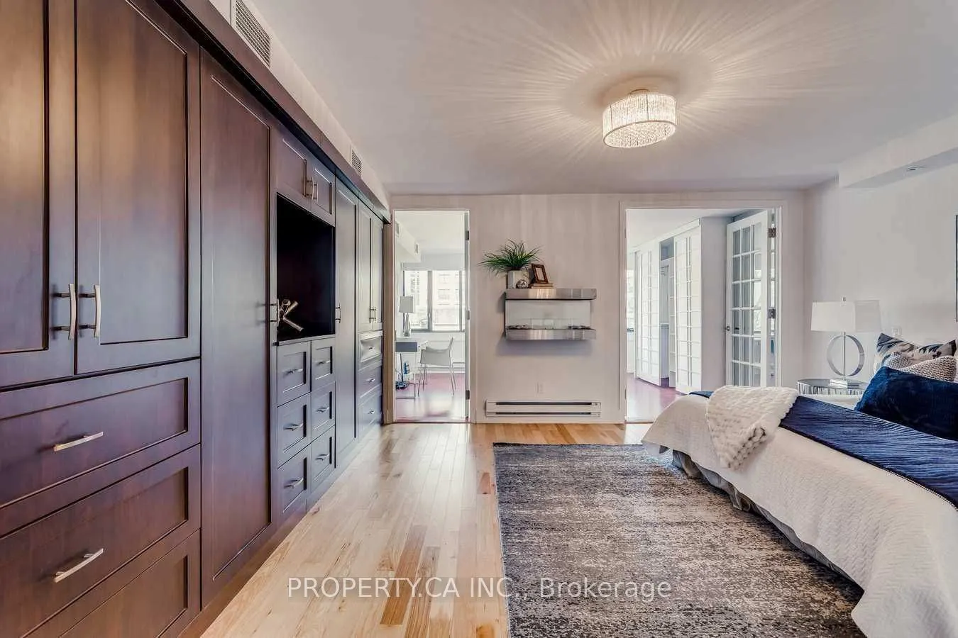 349 St Clair Avenue W, #403