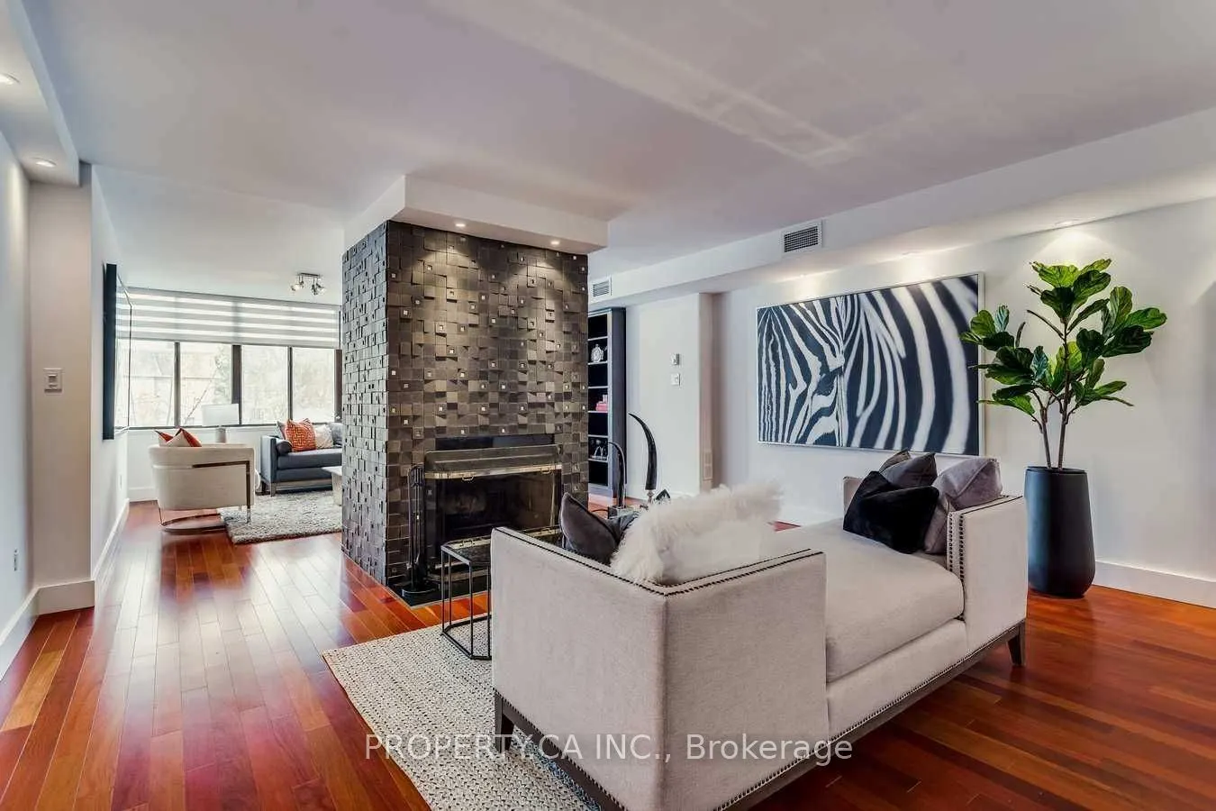 349 St Clair Avenue W, #403