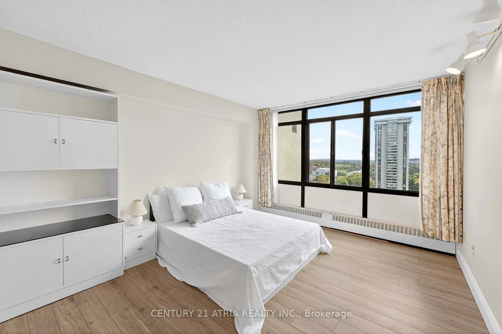 3300 Don Mills Road, #1804