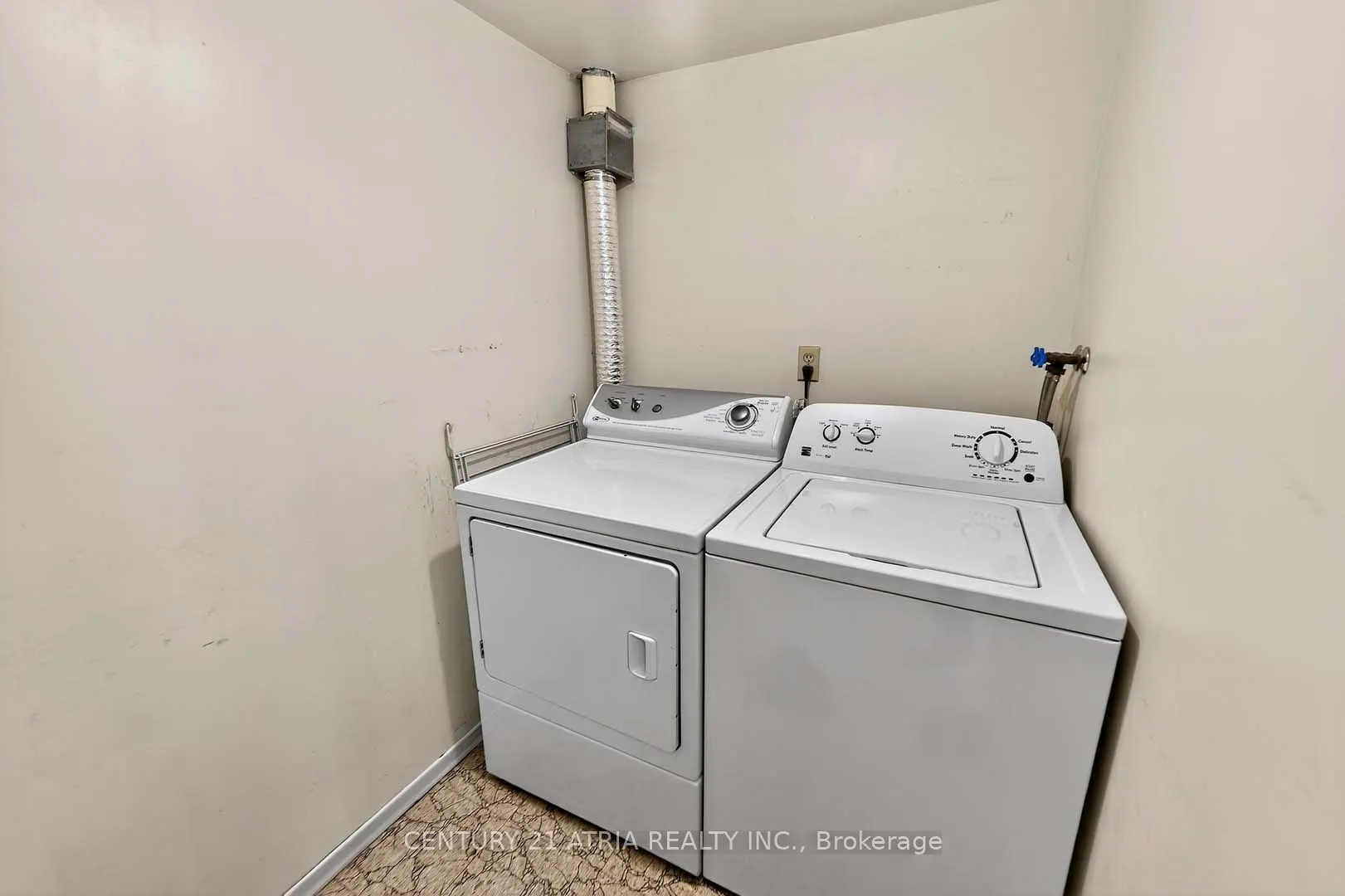 3300 Don Mills Road, #1804