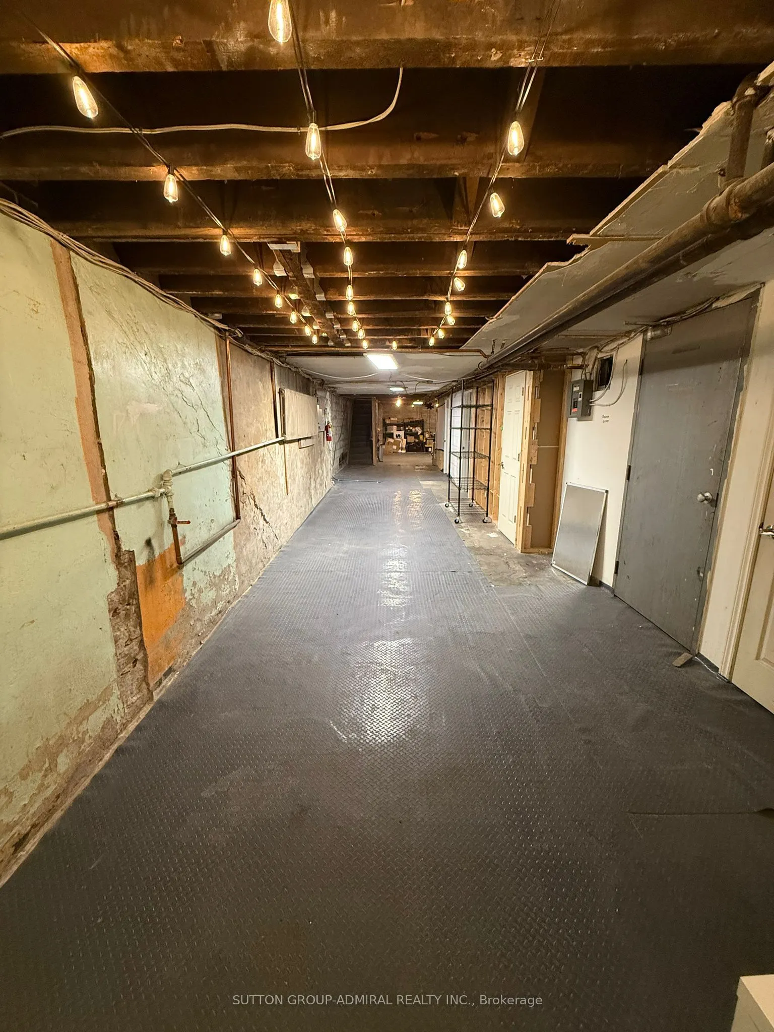 474 Queen Street W, #Basement