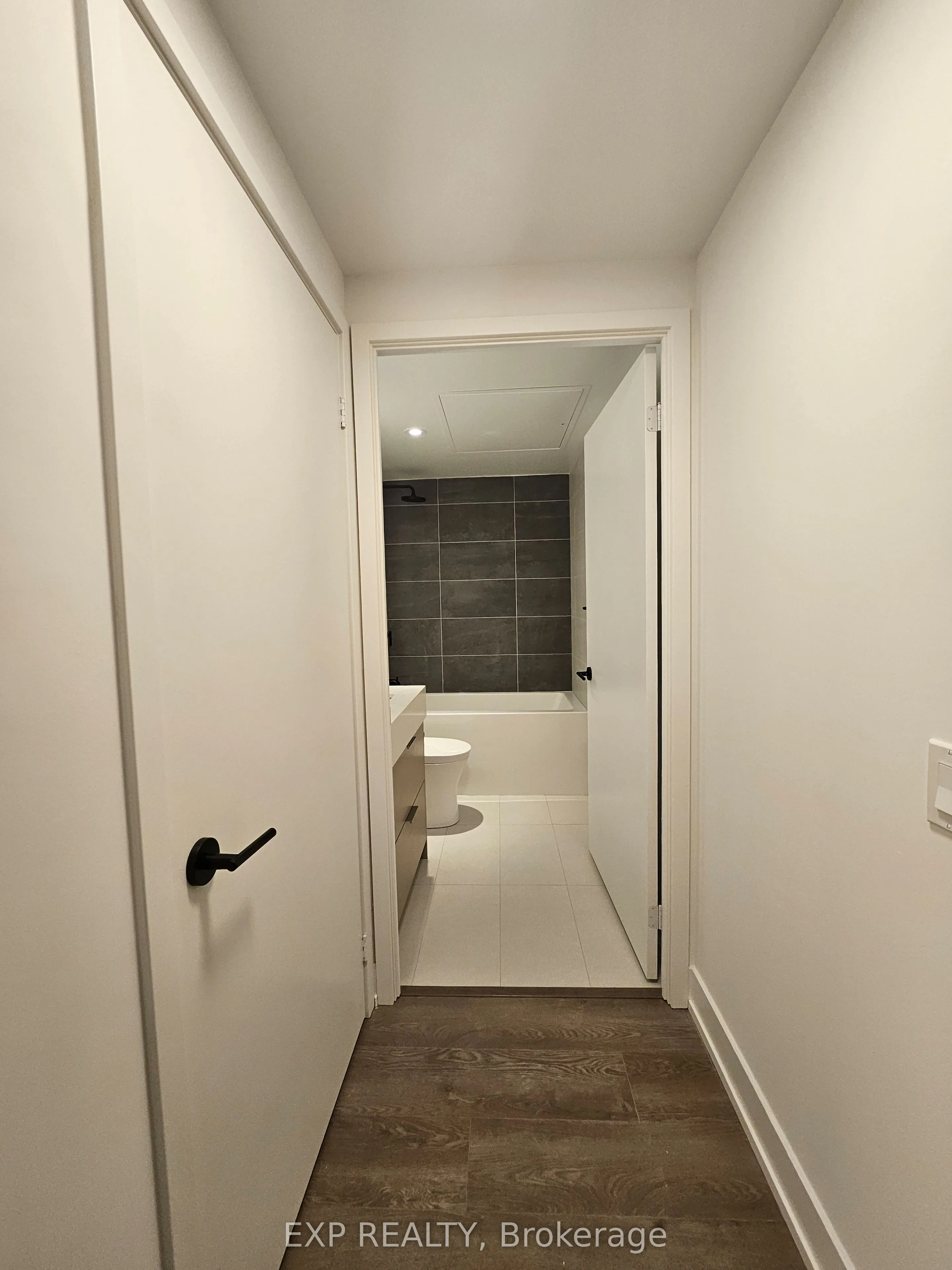 308 Jarvis Street, #303