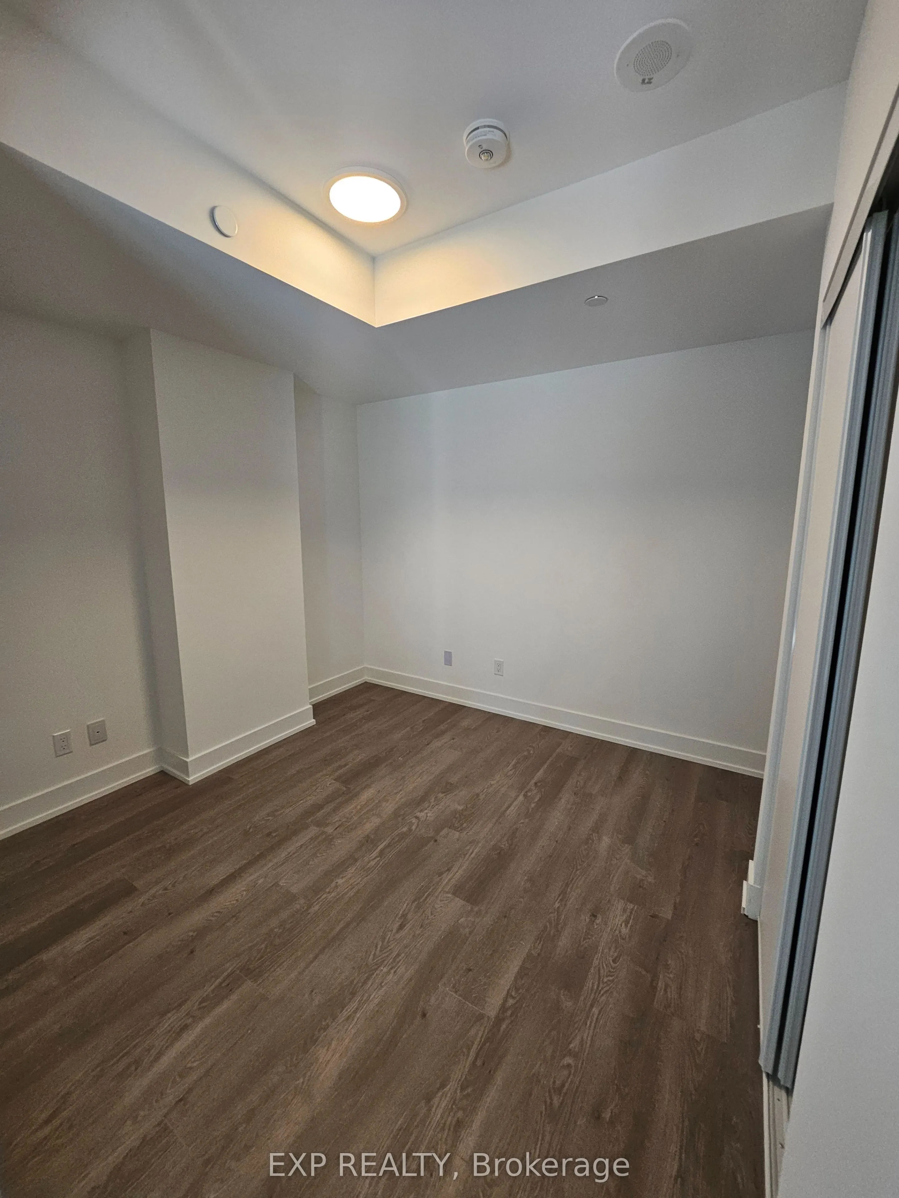 308 Jarvis Street, #303