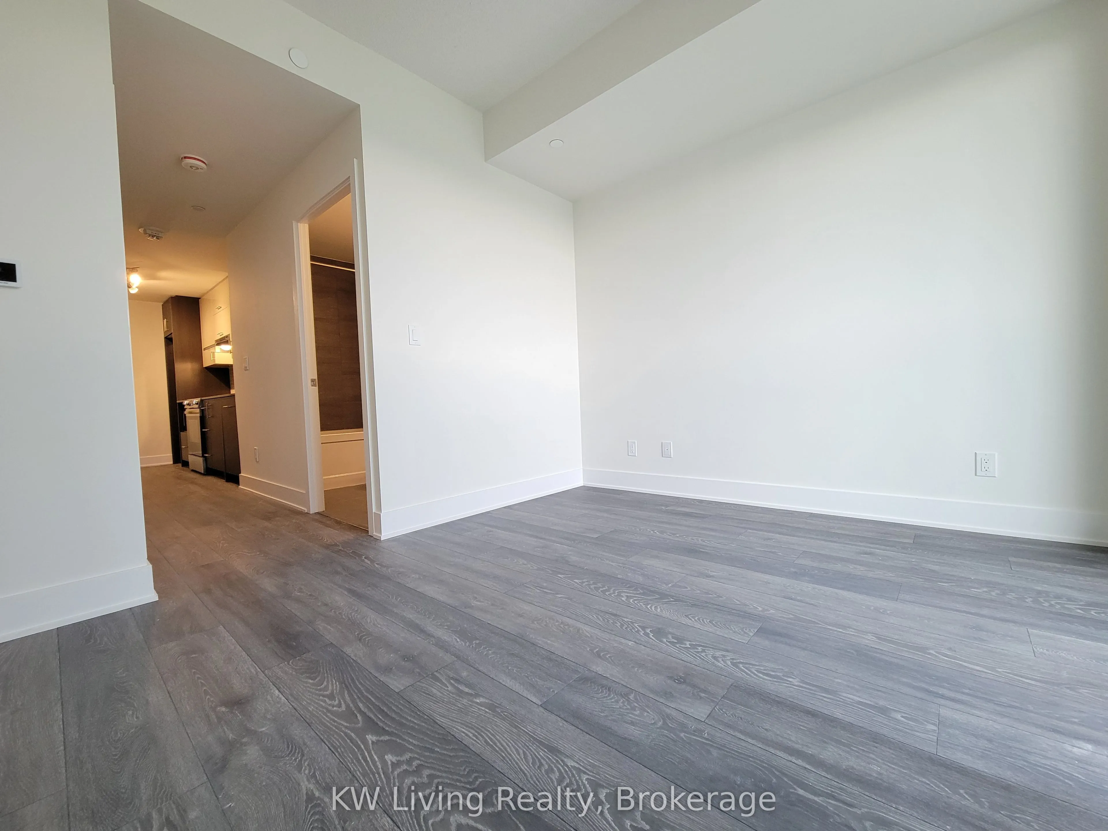 188 Fairview Mall Drive, #1805