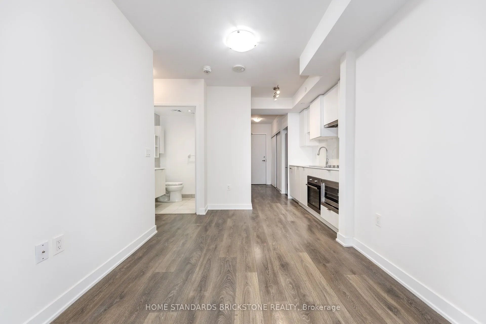 99 BROADWAY Avenue S, #3406
