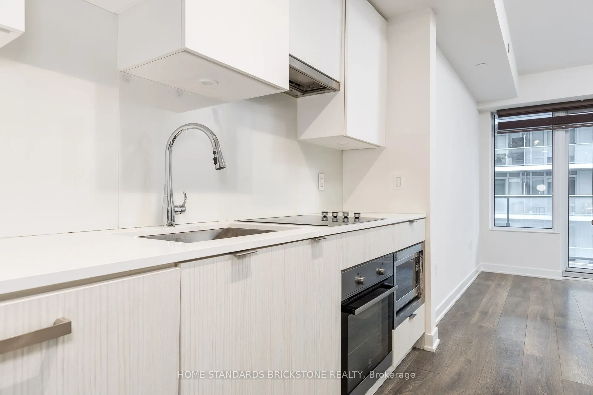 99 BROADWAY Avenue S, #3406