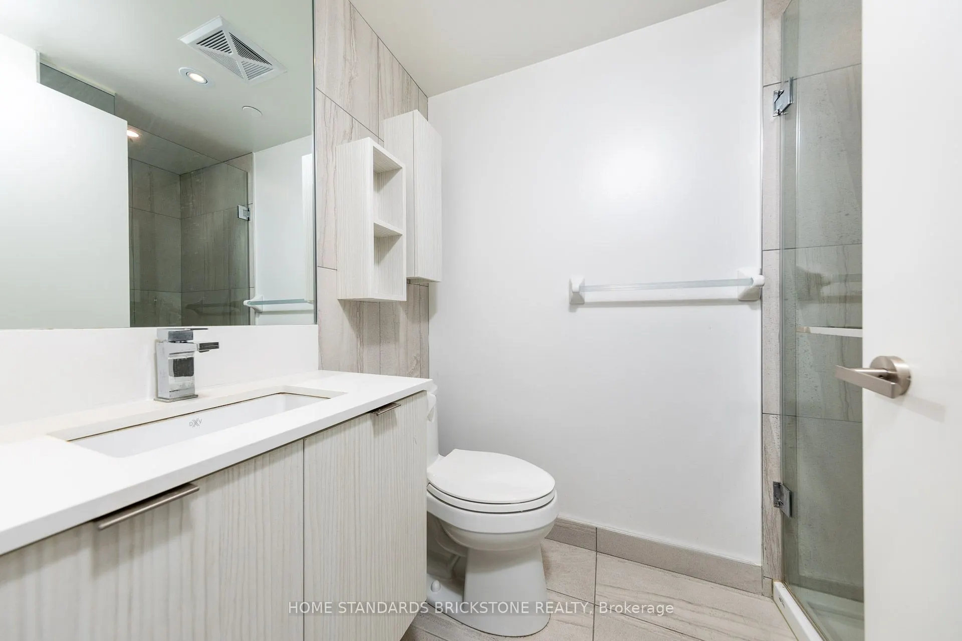 99 BROADWAY Avenue S, #3406