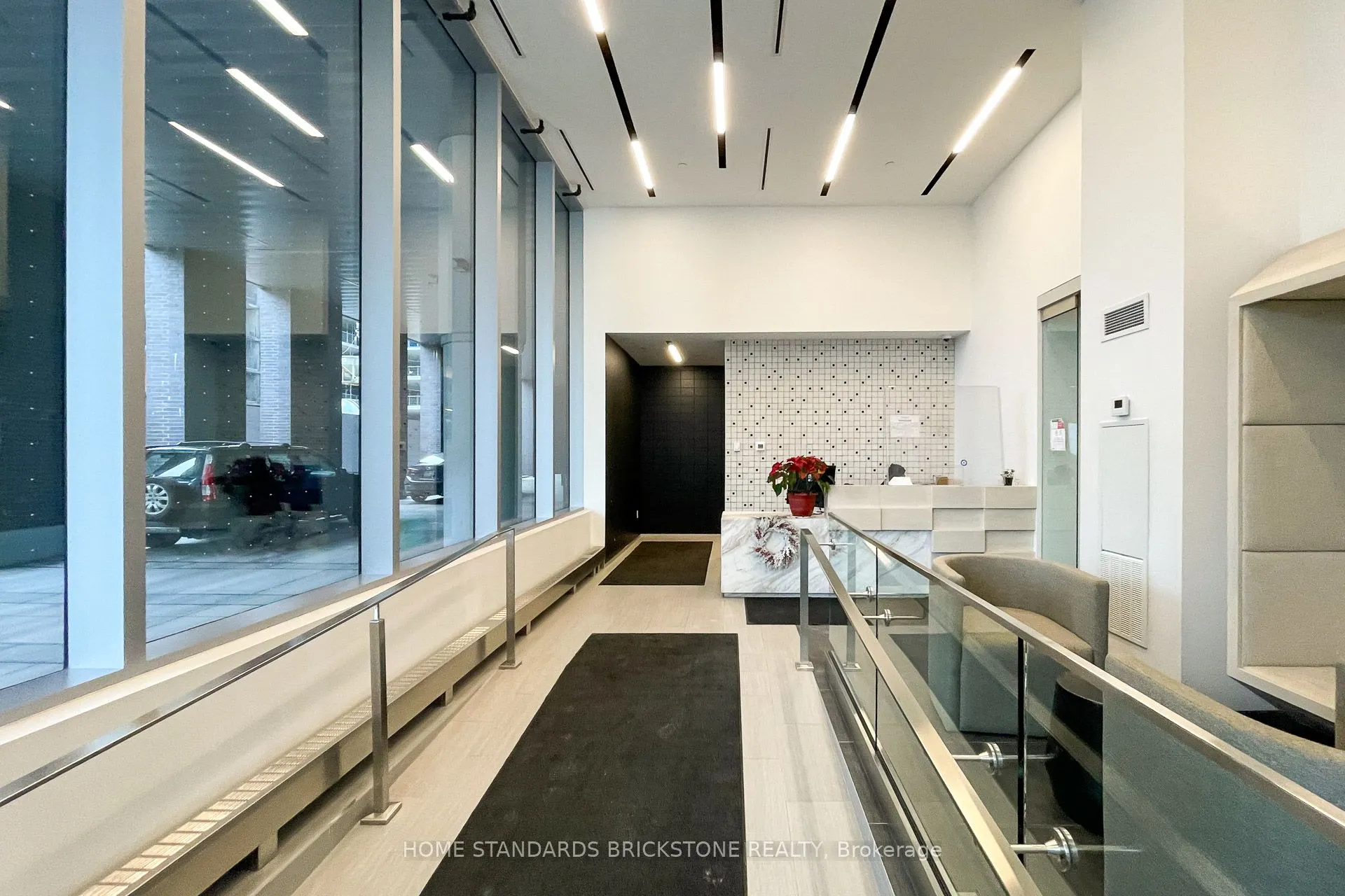 99 BROADWAY Avenue S, #3406