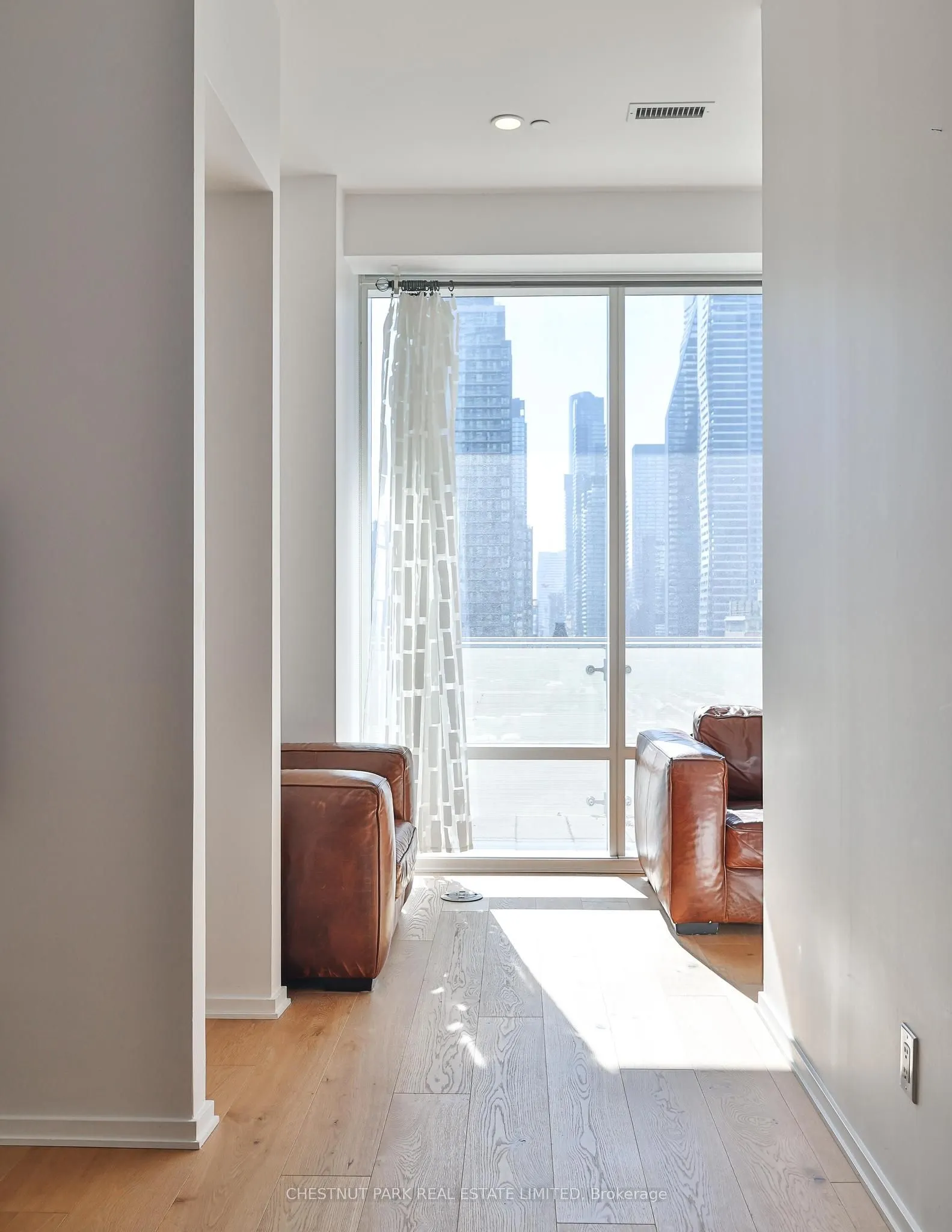1 Bloor Street E, #511