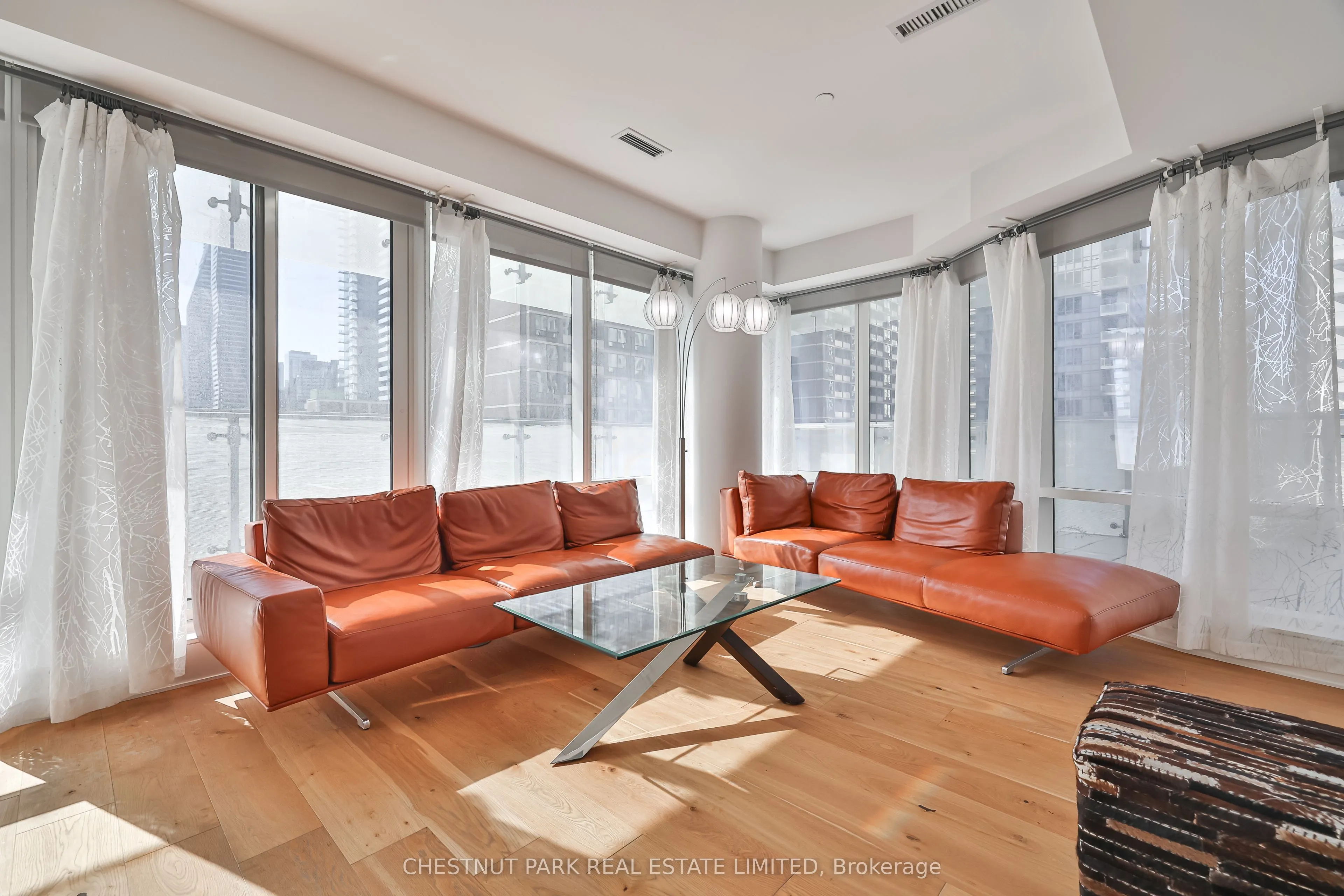1 Bloor Street E, #511