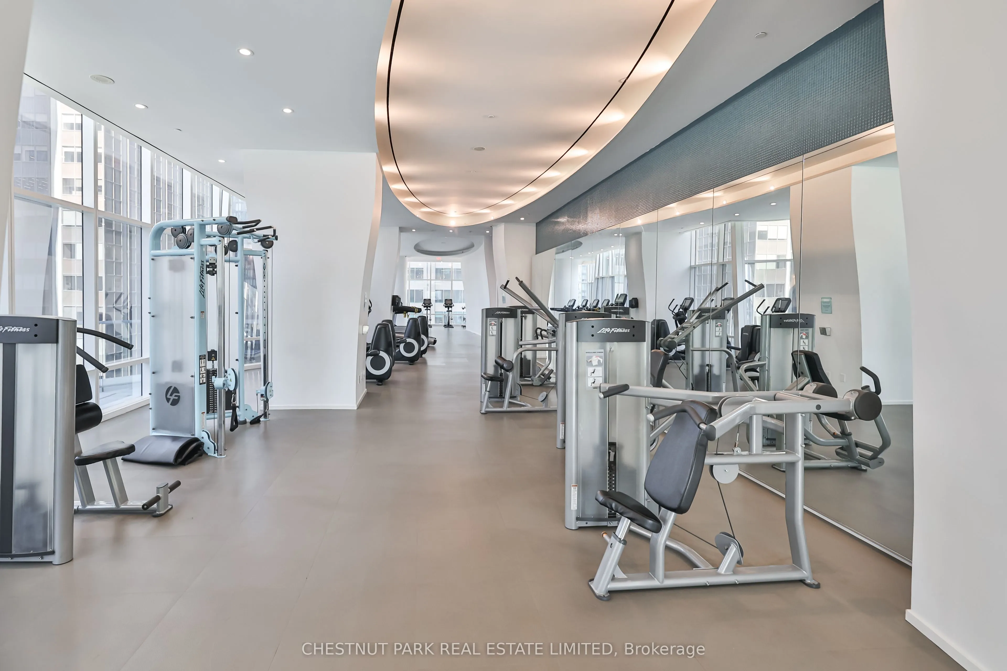 1 Bloor Street E, #511