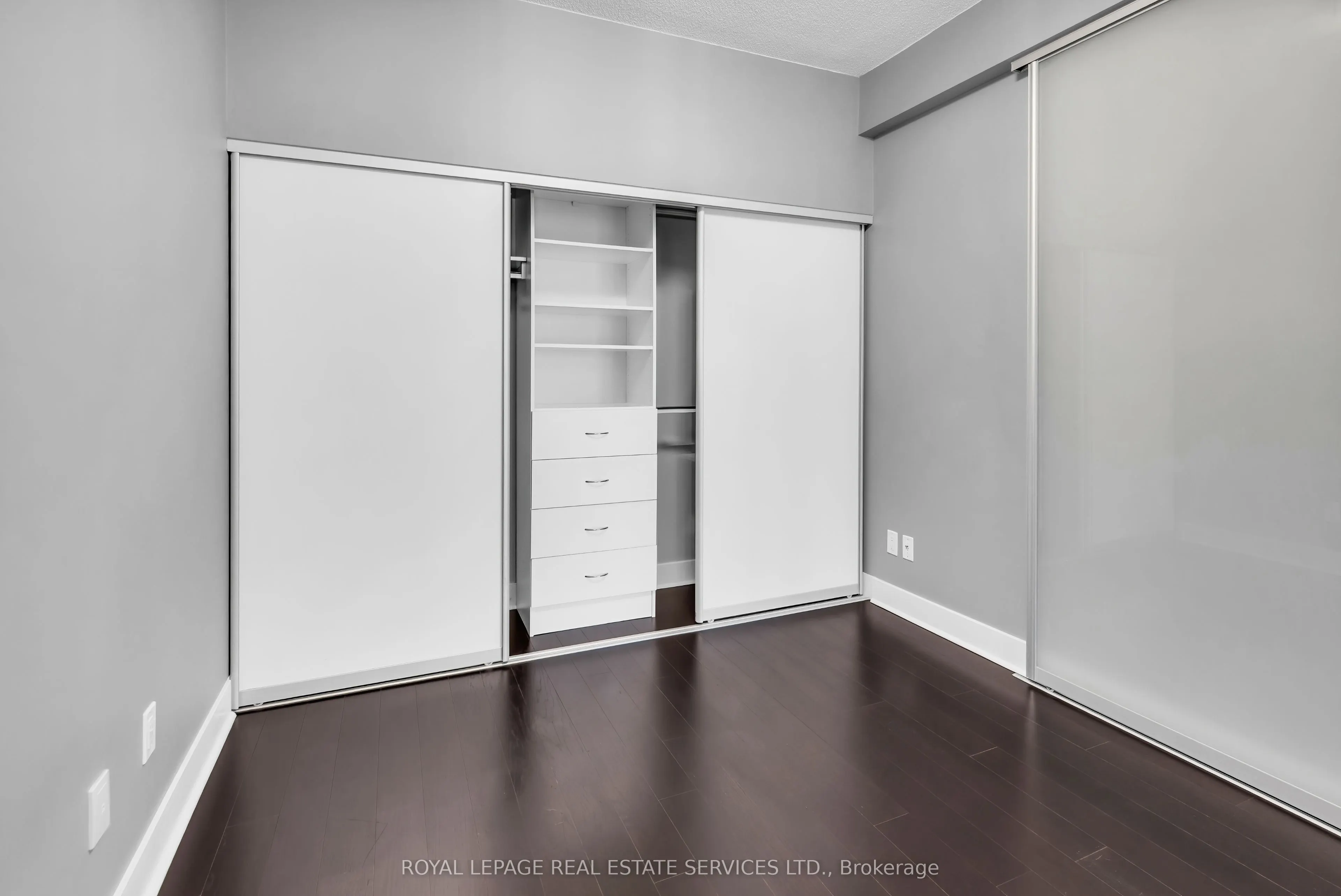 90 Stadium Road, #330