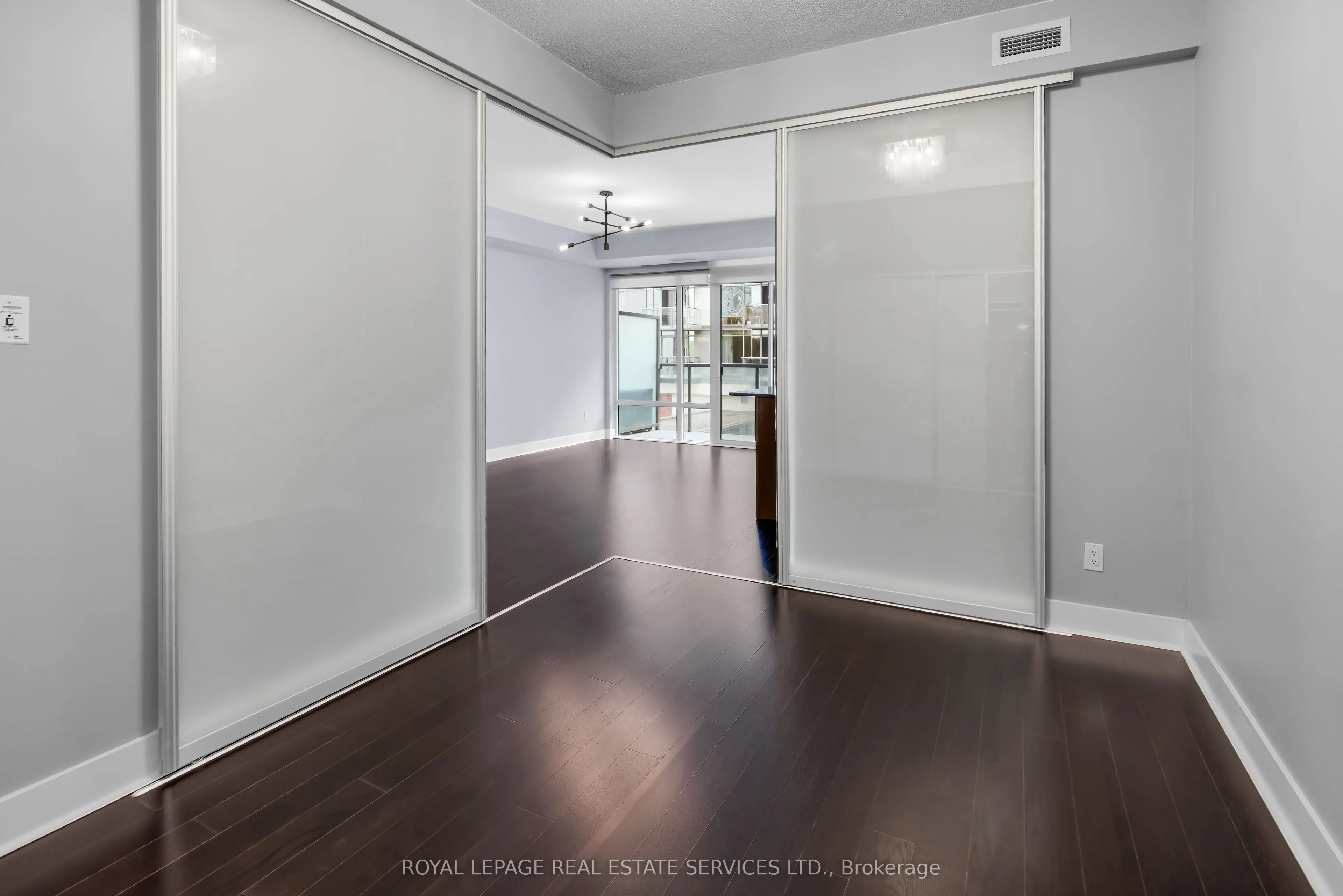 90 Stadium Road, #330