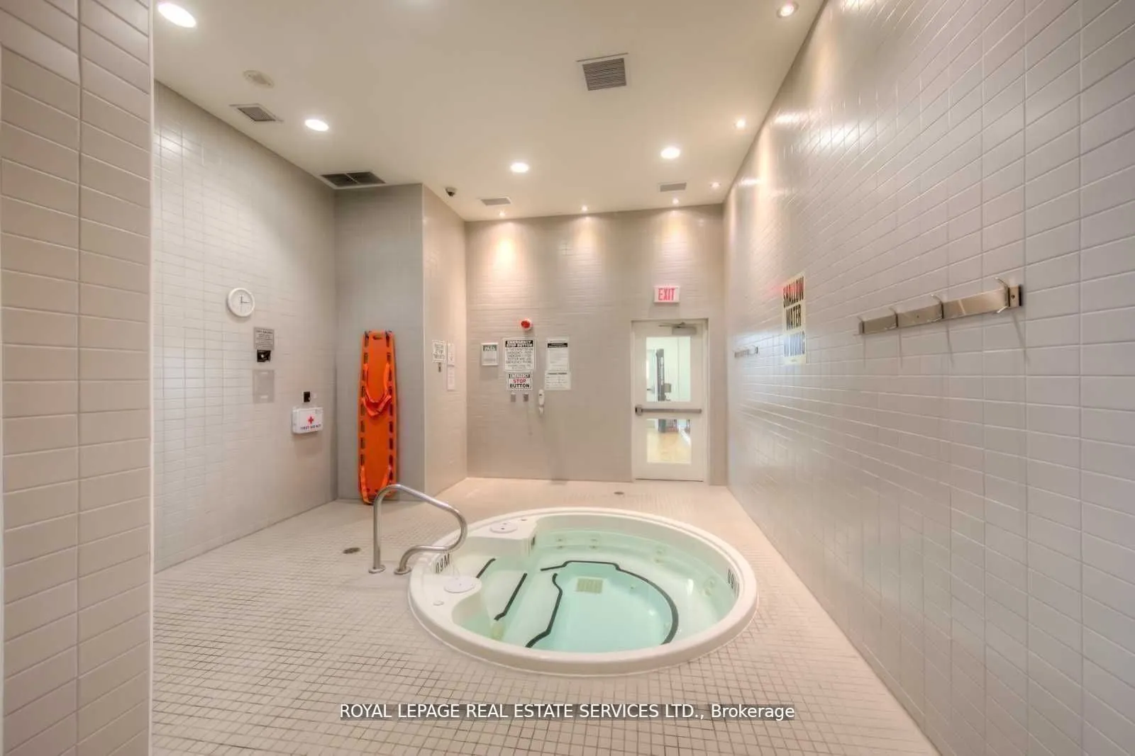 90 Stadium Road, #330