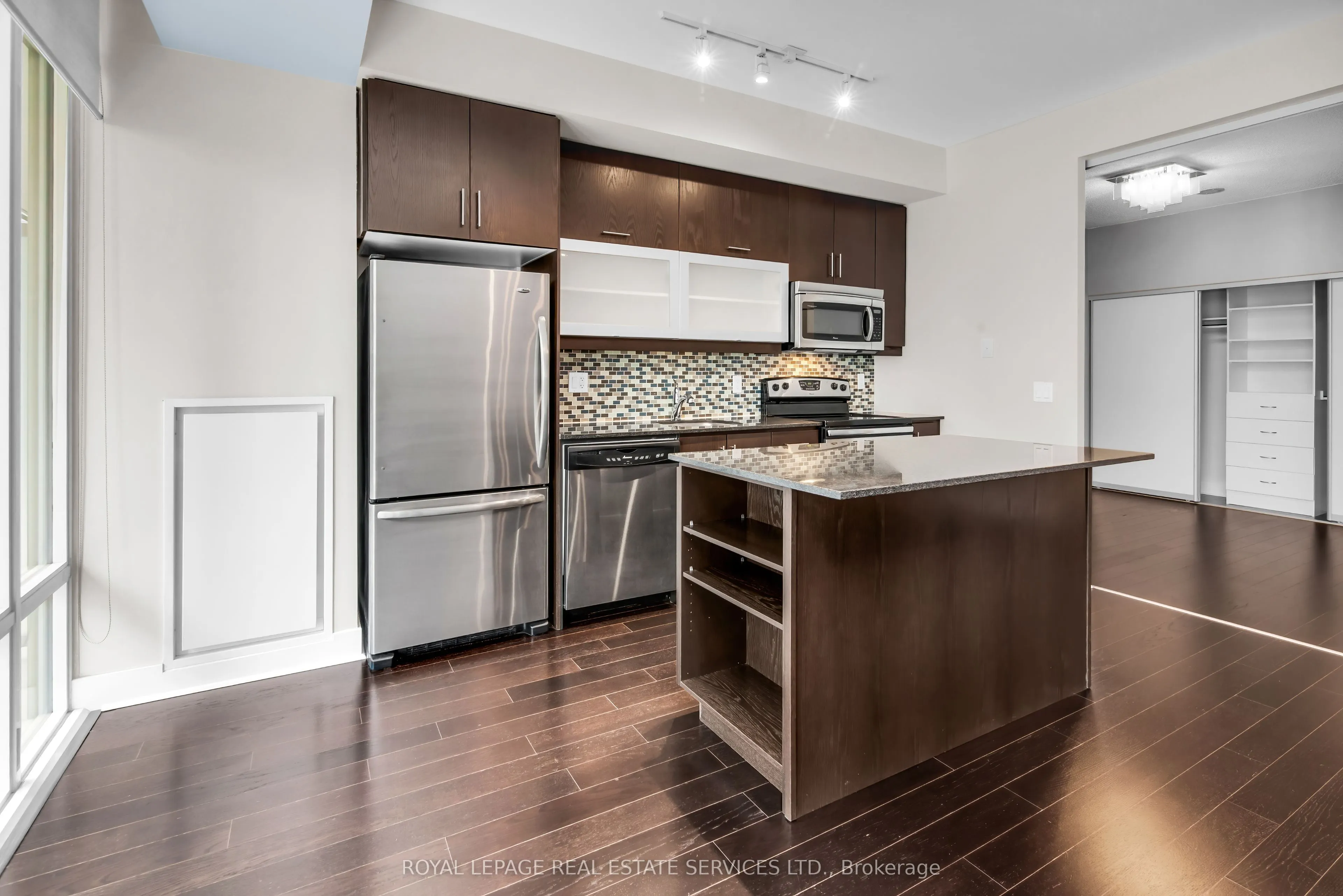 90 Stadium Road, #330