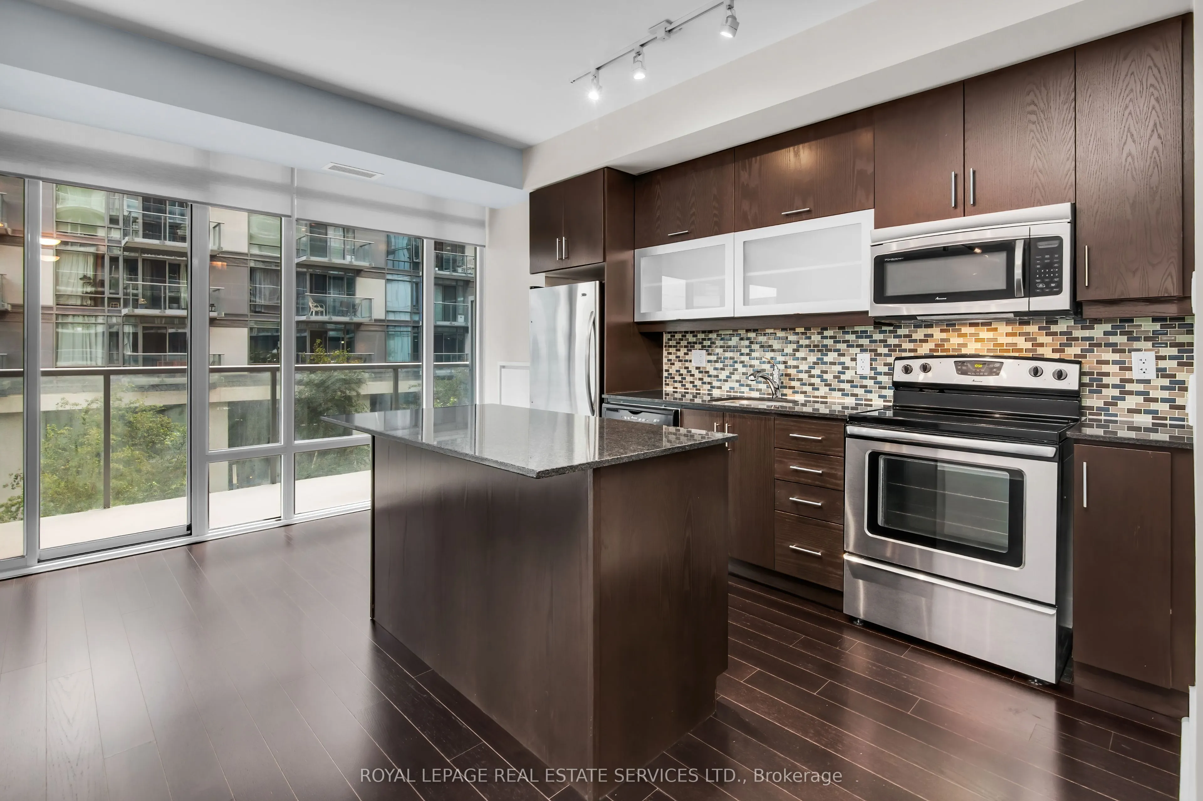 90 Stadium Road, #330