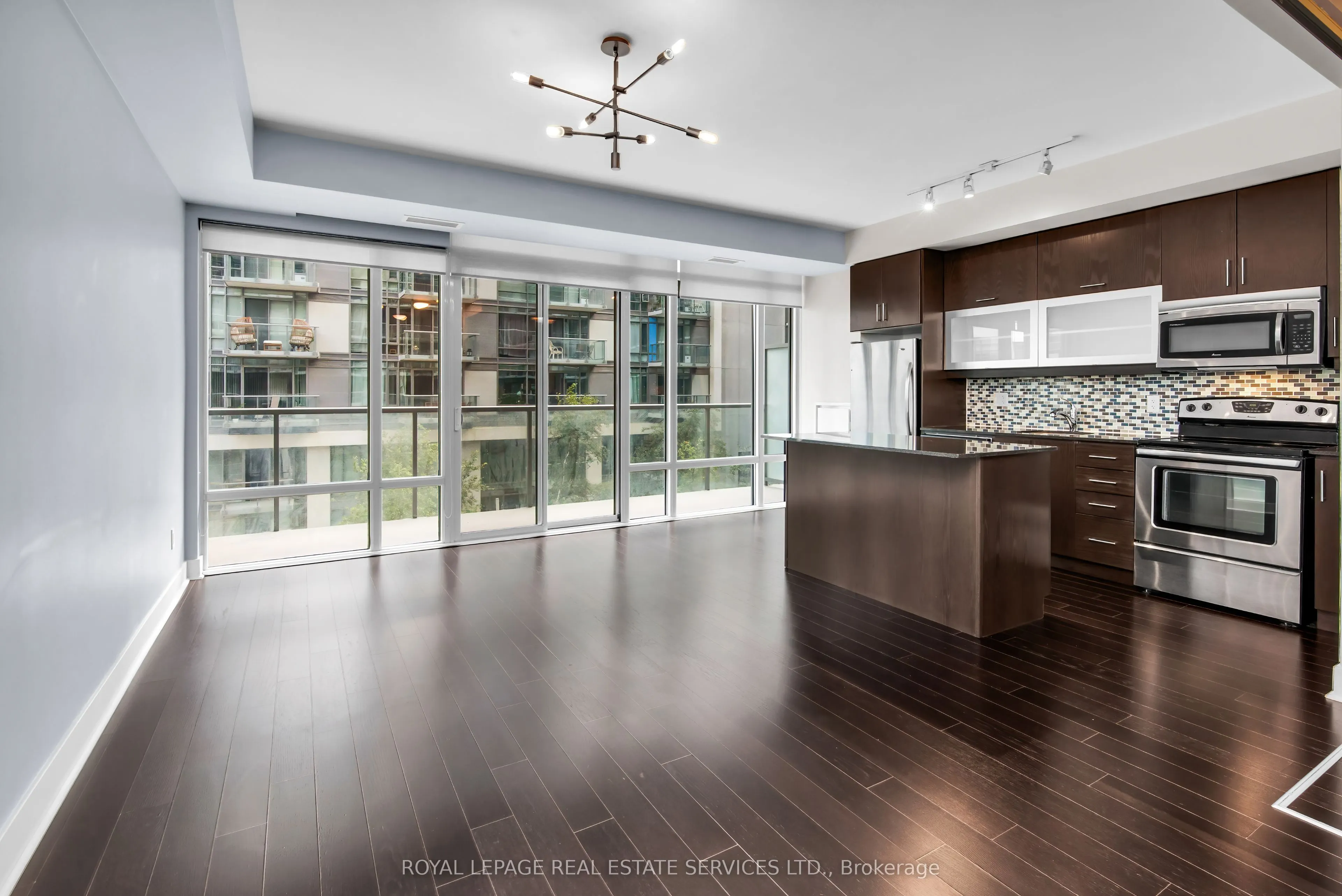 90 Stadium Road, #330